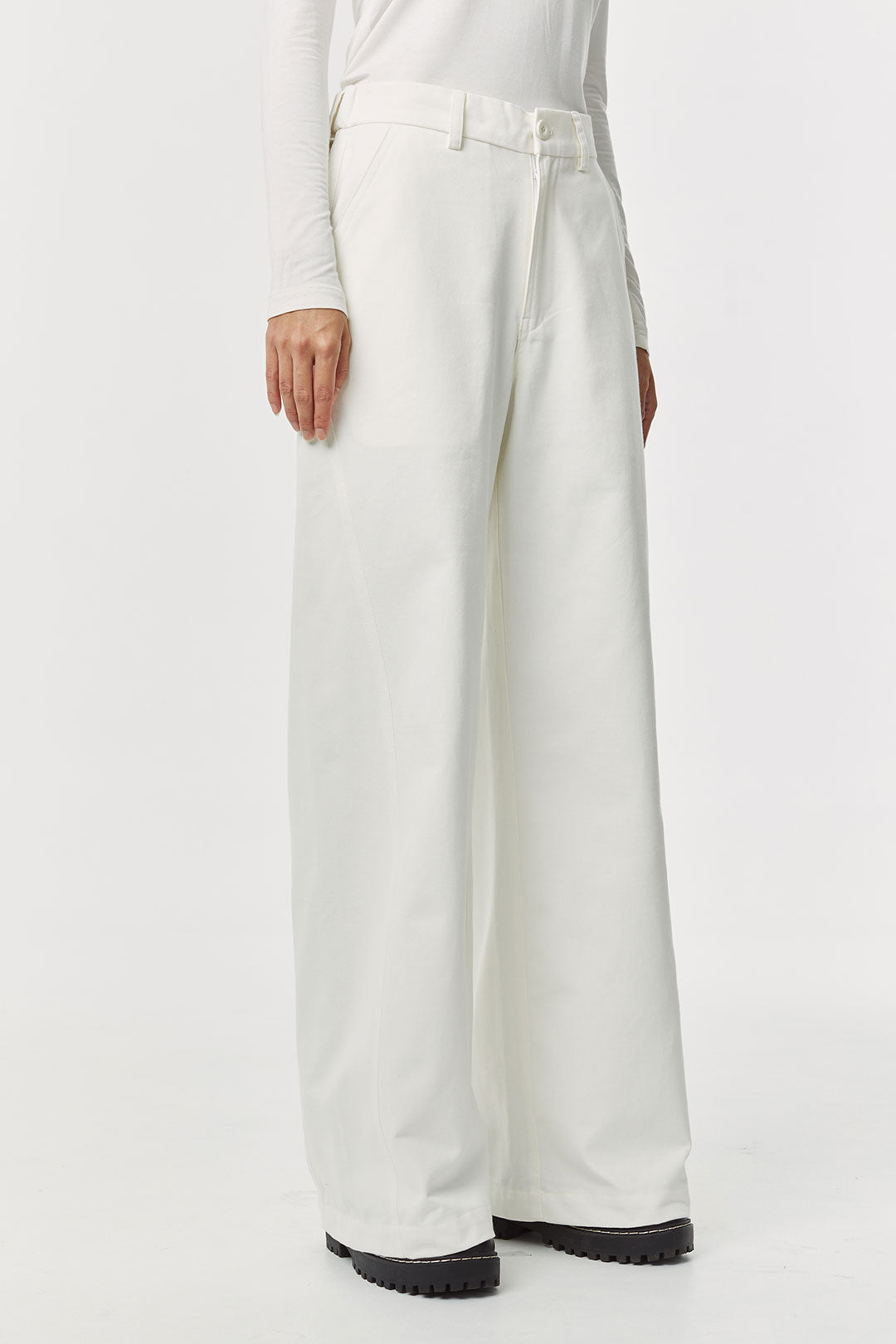 Offwhite Nyra