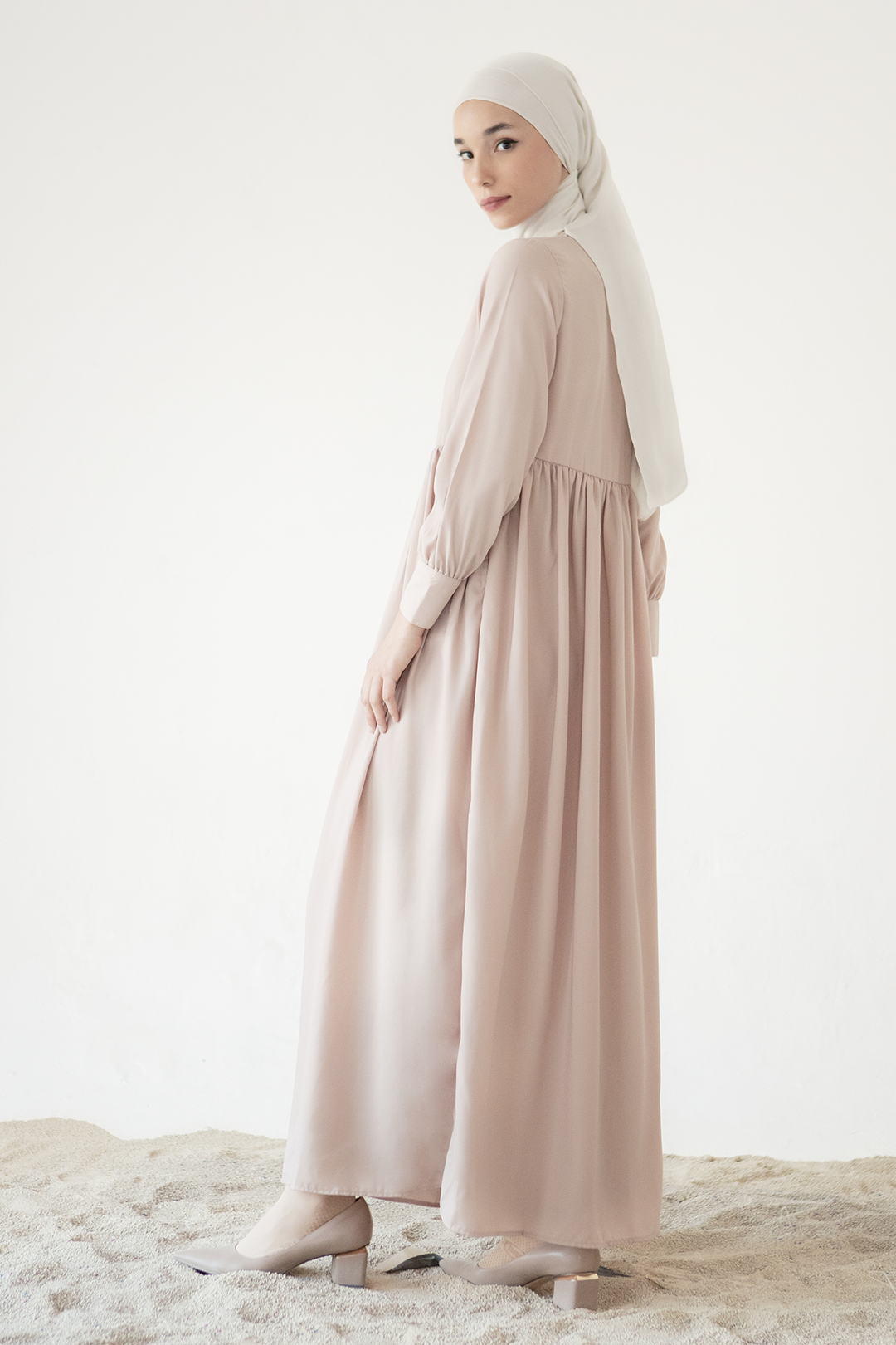 Basic Dress Sand