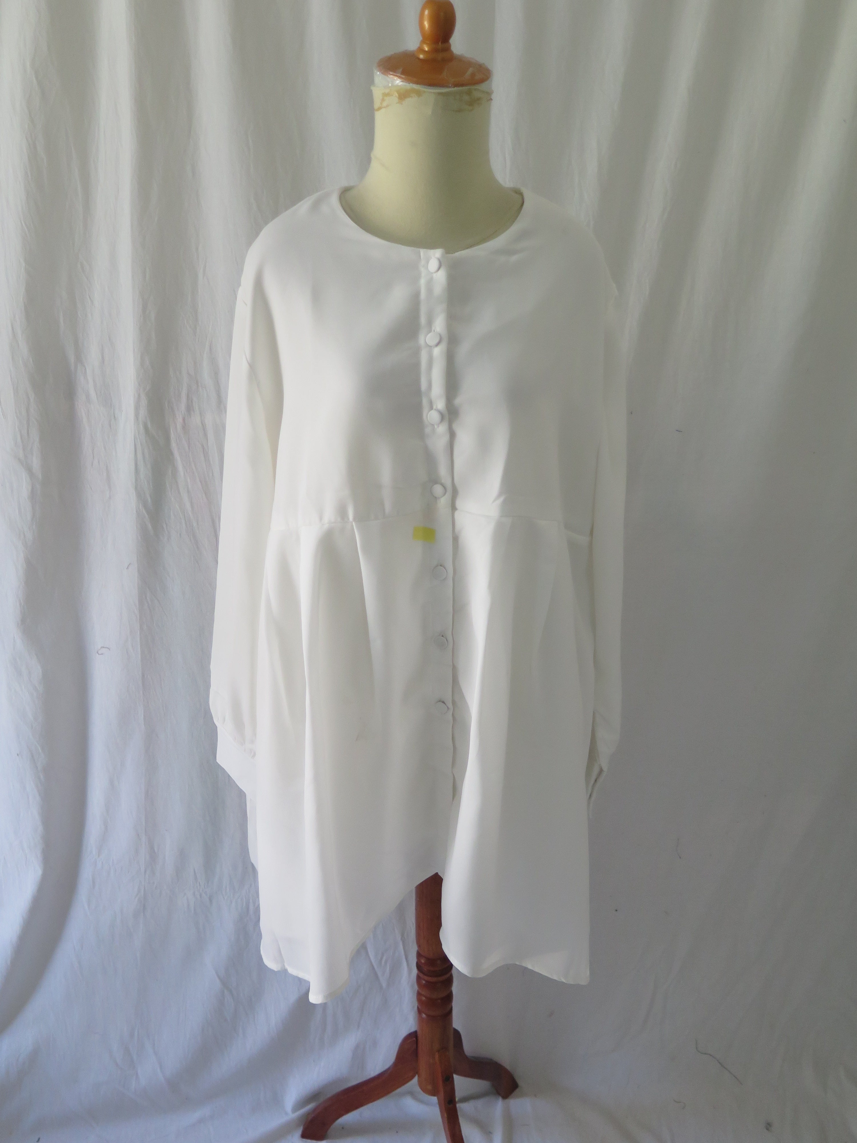 [DEFECT] Offwhite Naira M,L