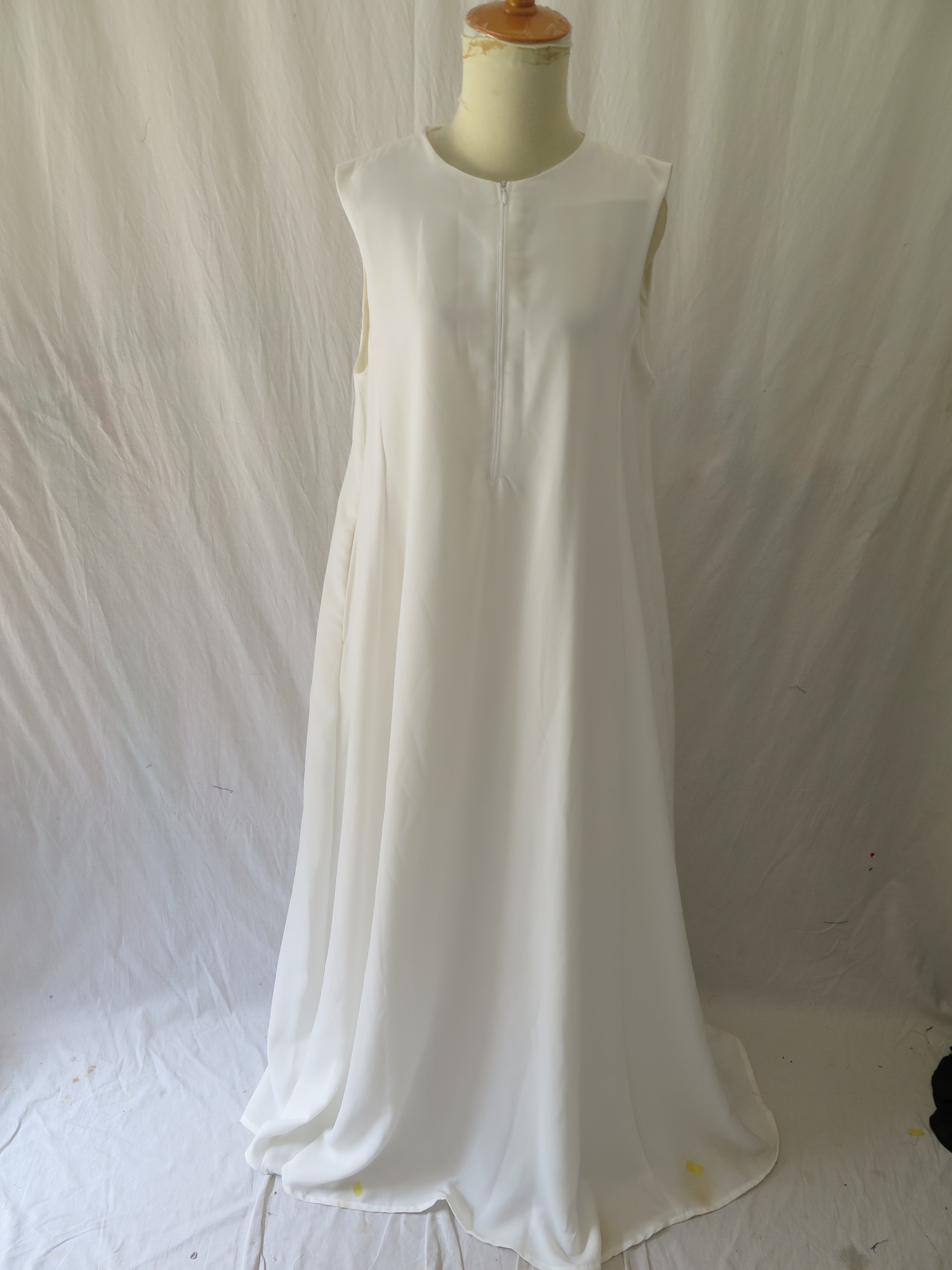 [DEFECT] Offwhite Nira L