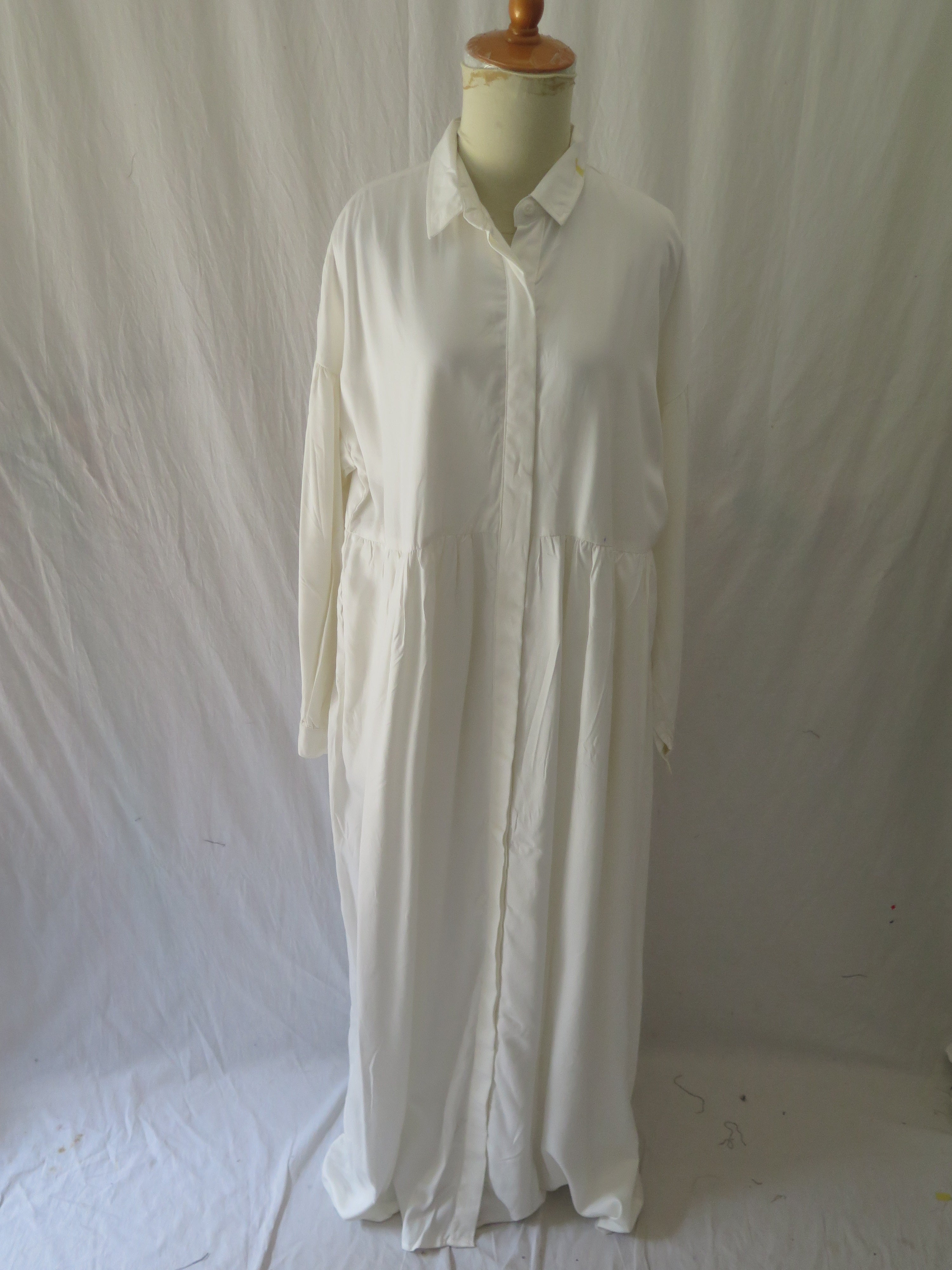 [DEFECT] Offwhite Pradhu XL