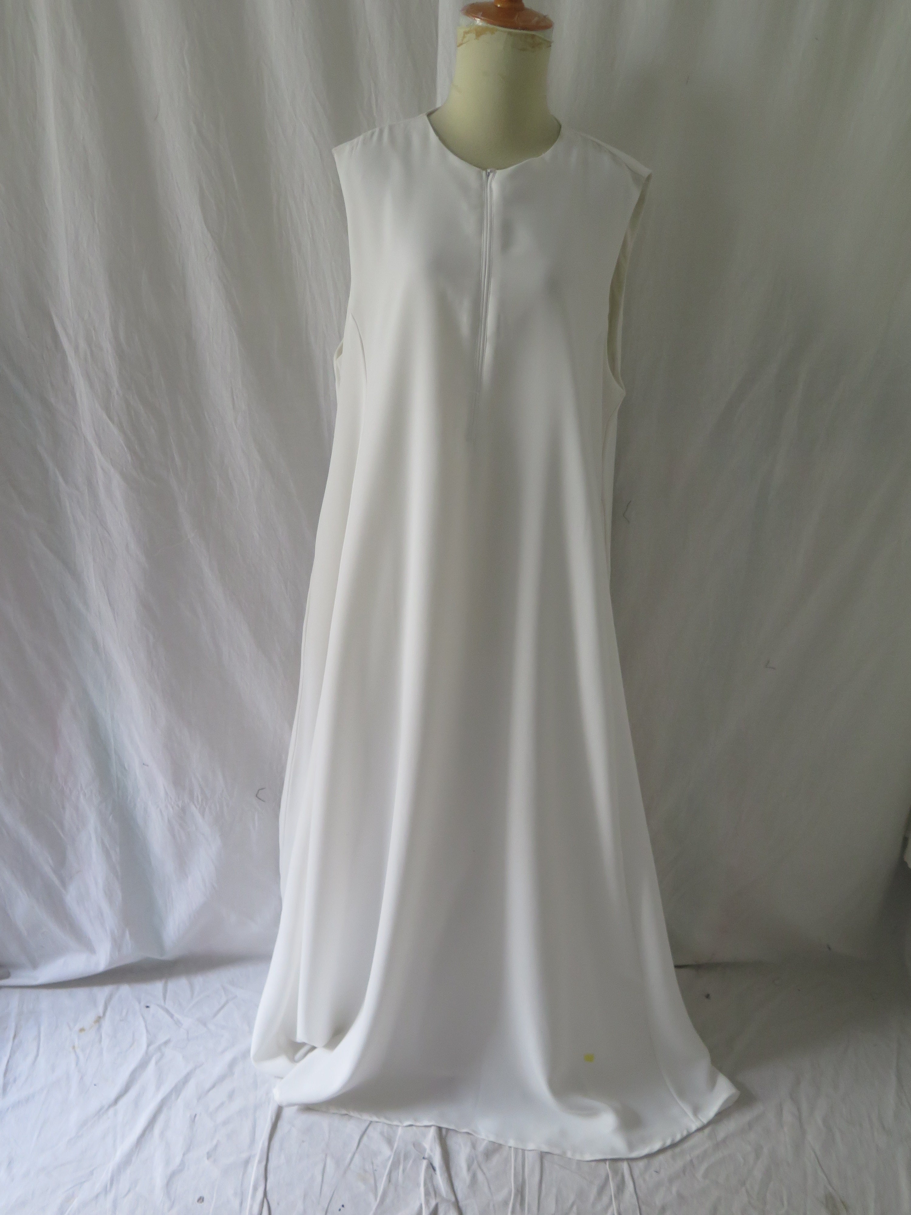 [DEFECT] Offwhite Nira XS