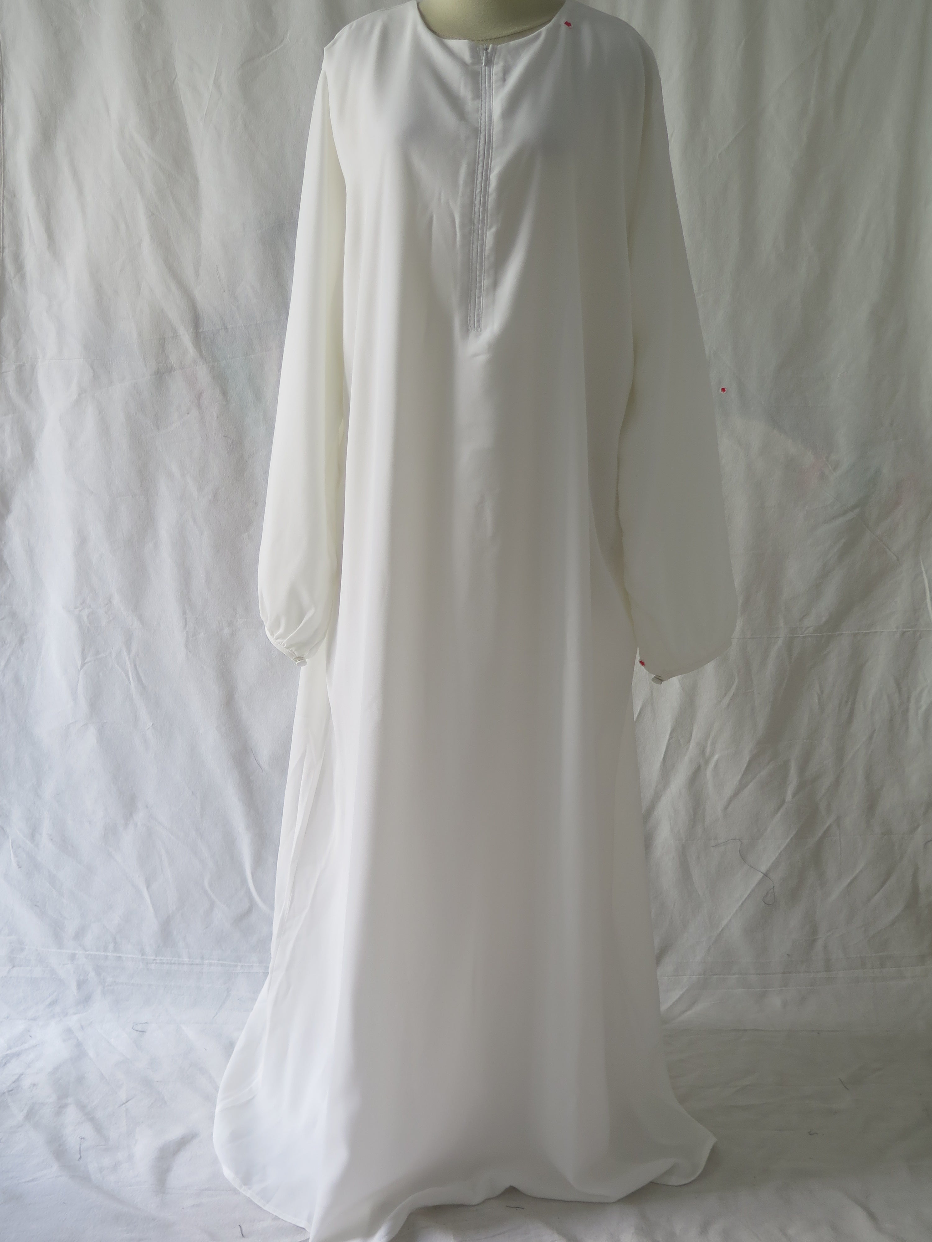 [DEFECT] Basic Offwhite Sada XXL