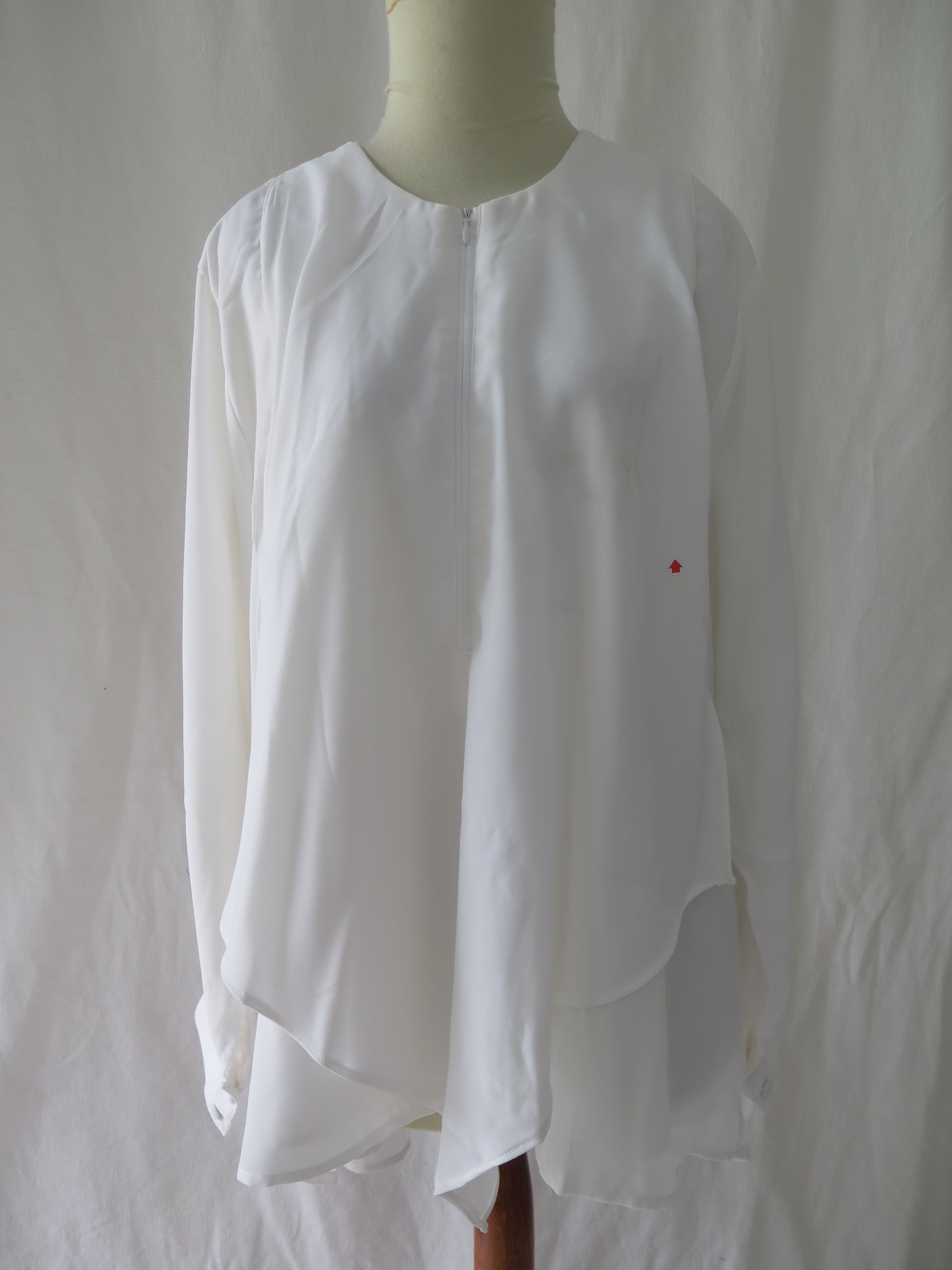 [DEFECT] Offwhite Dian (Berfuring) XXL