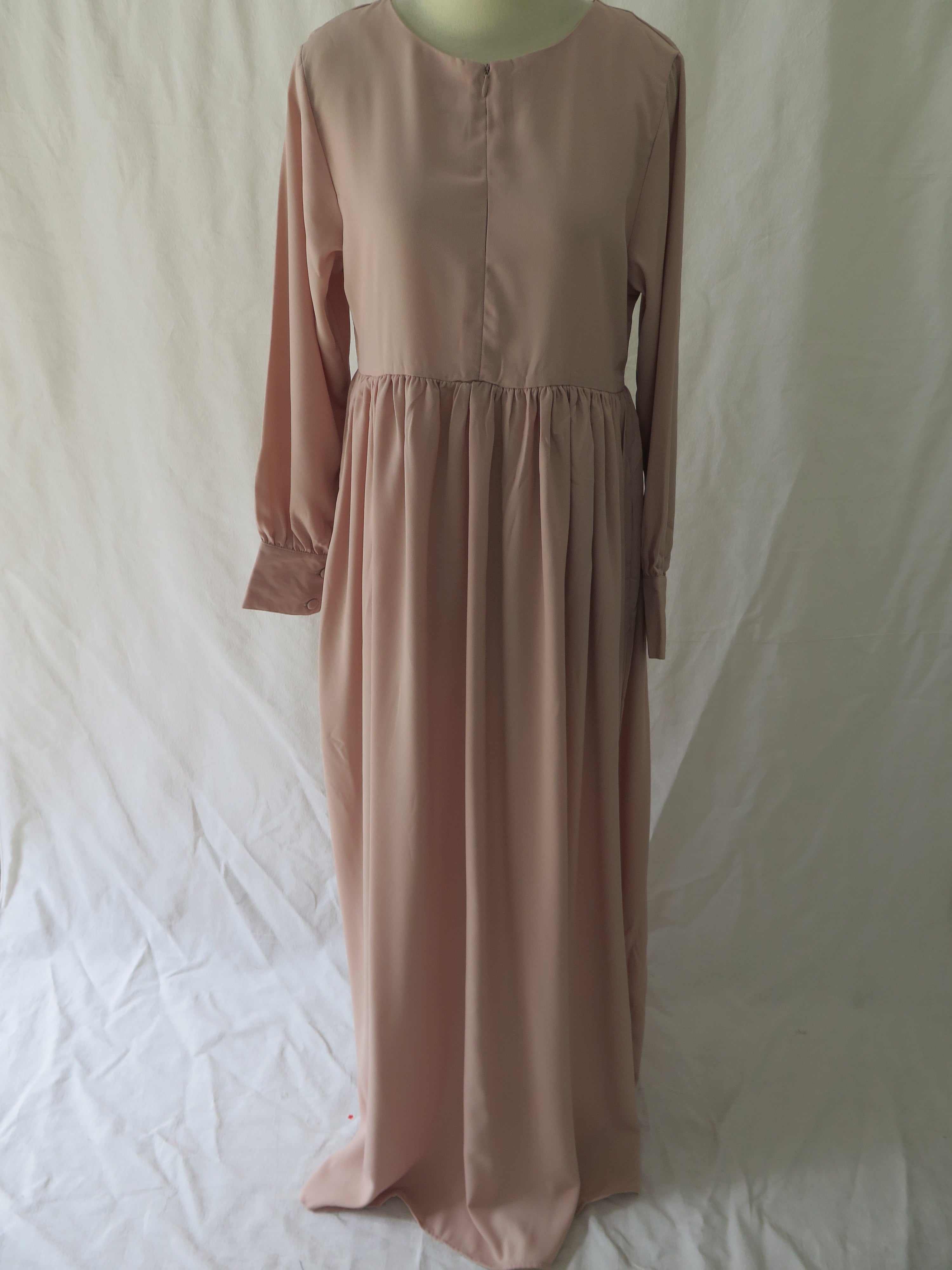 [DEFECT] Basic Dress Sand S