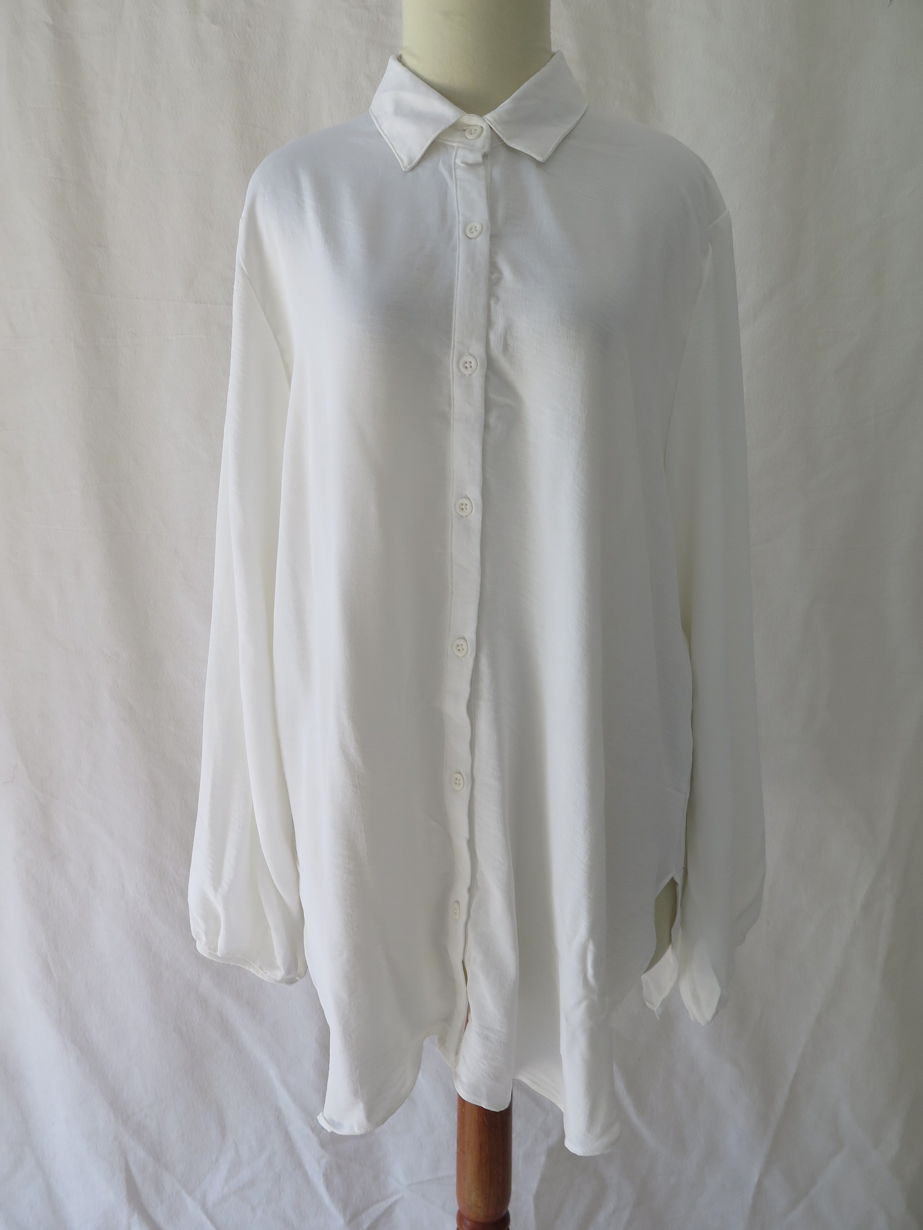 [DEFECT] Offwhite Basic Batara XL