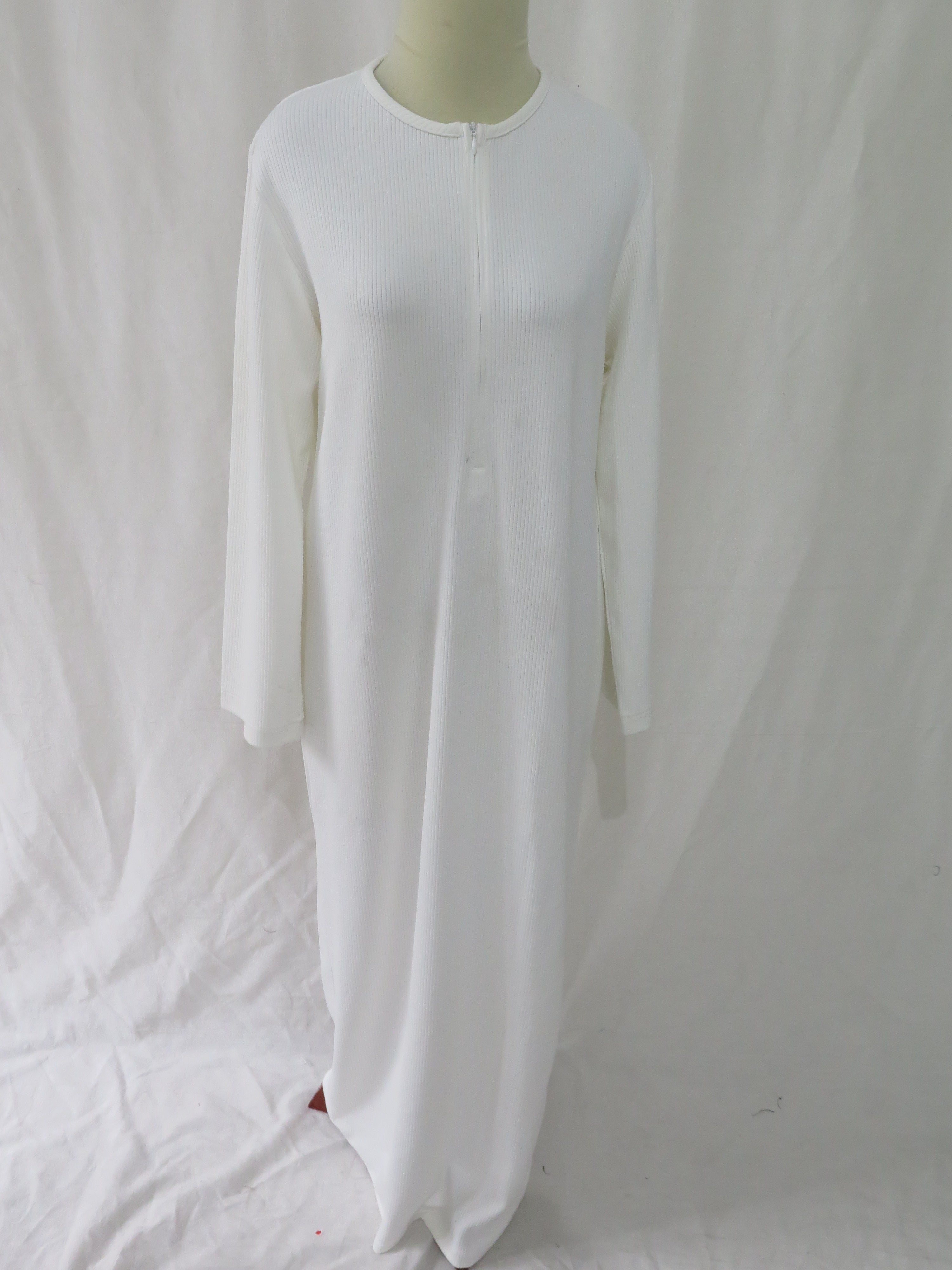 [DEFECT] Offwhite Smara M