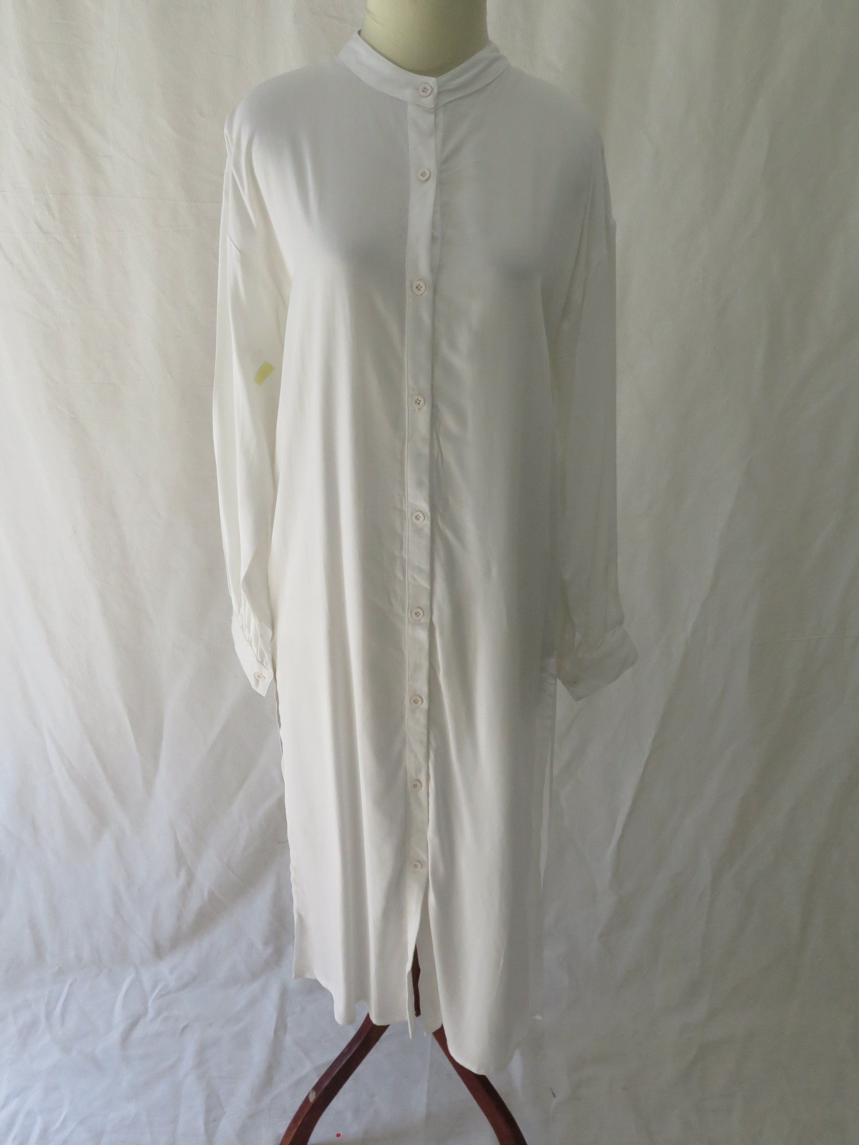 [DEFECT] Offwhite Tari S