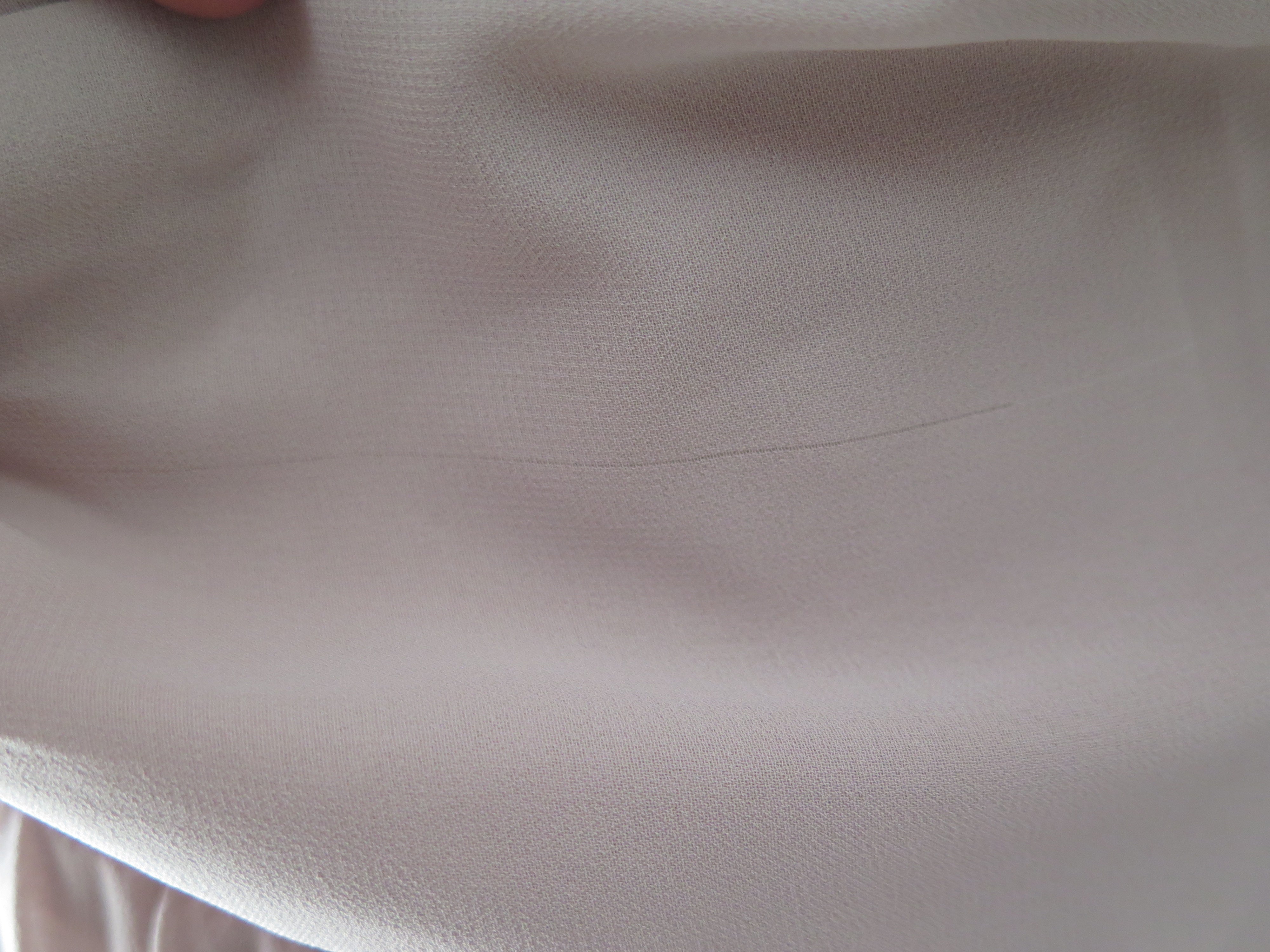 [DEFECT] Eggshell Hening XS