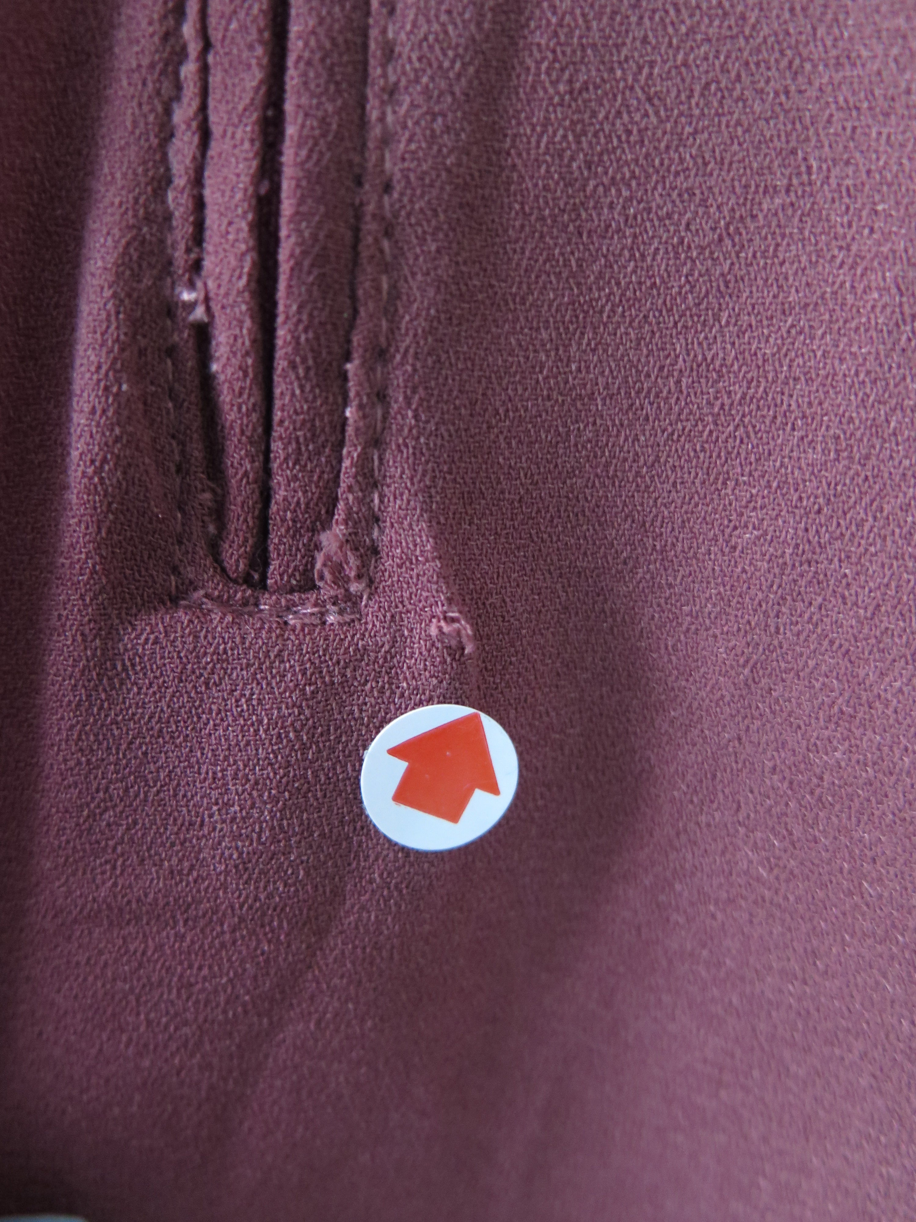 [DEFECT] Basic Sada Burgundy L