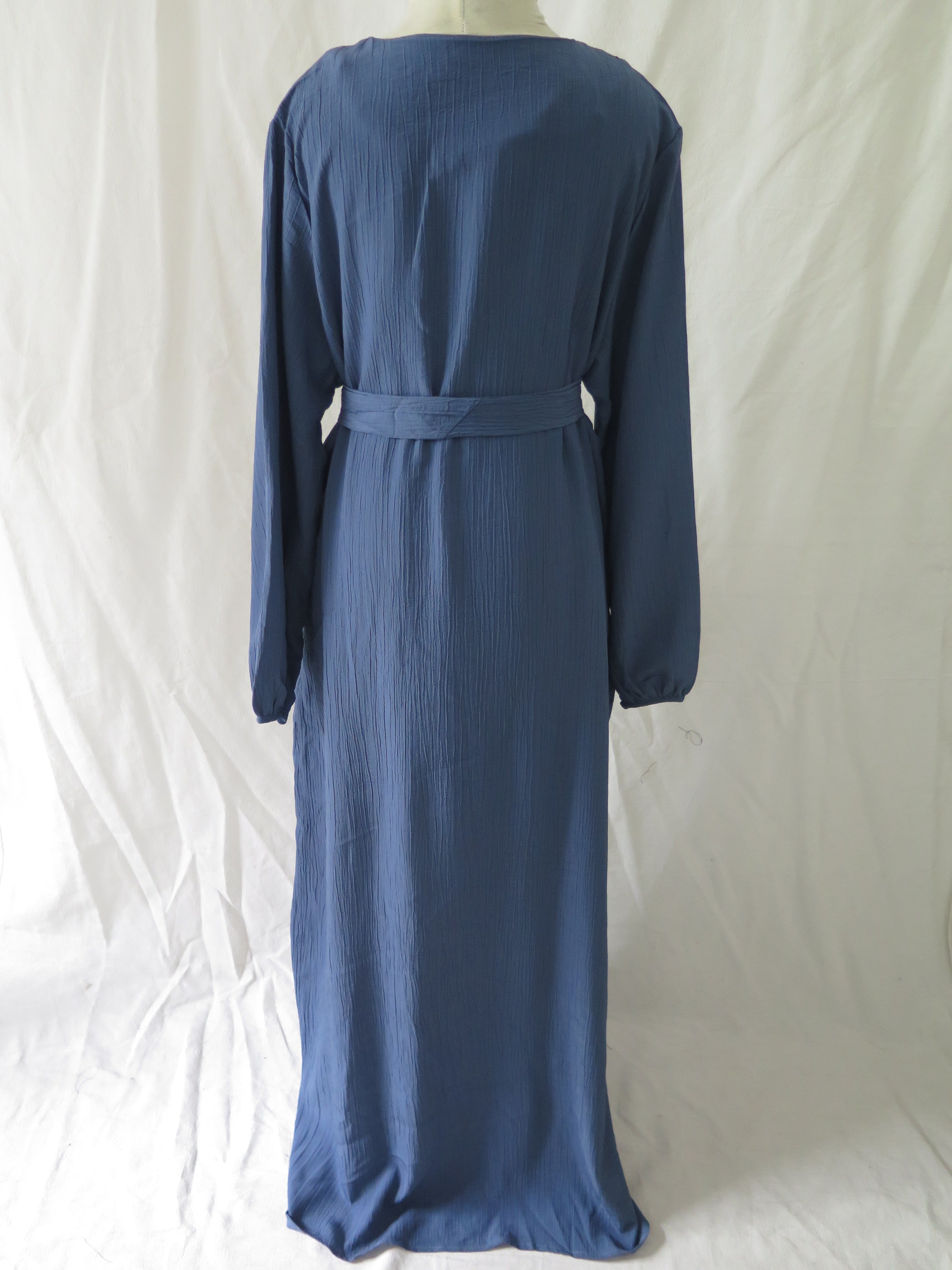 [DEFECT] Lake Blue Svasti L,XL,XXL