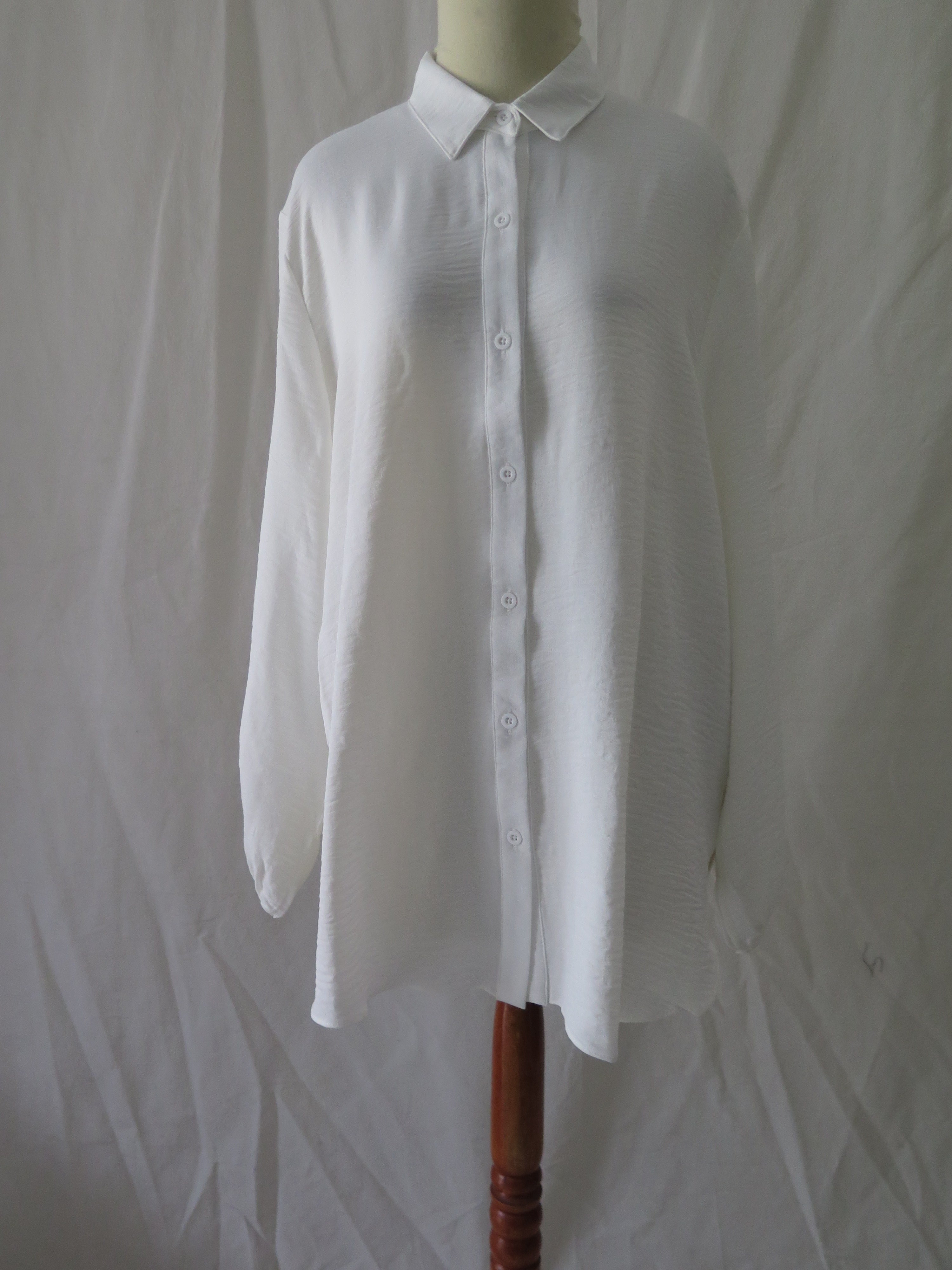 [DEFECT] Offwhite Basic Batara M,XL