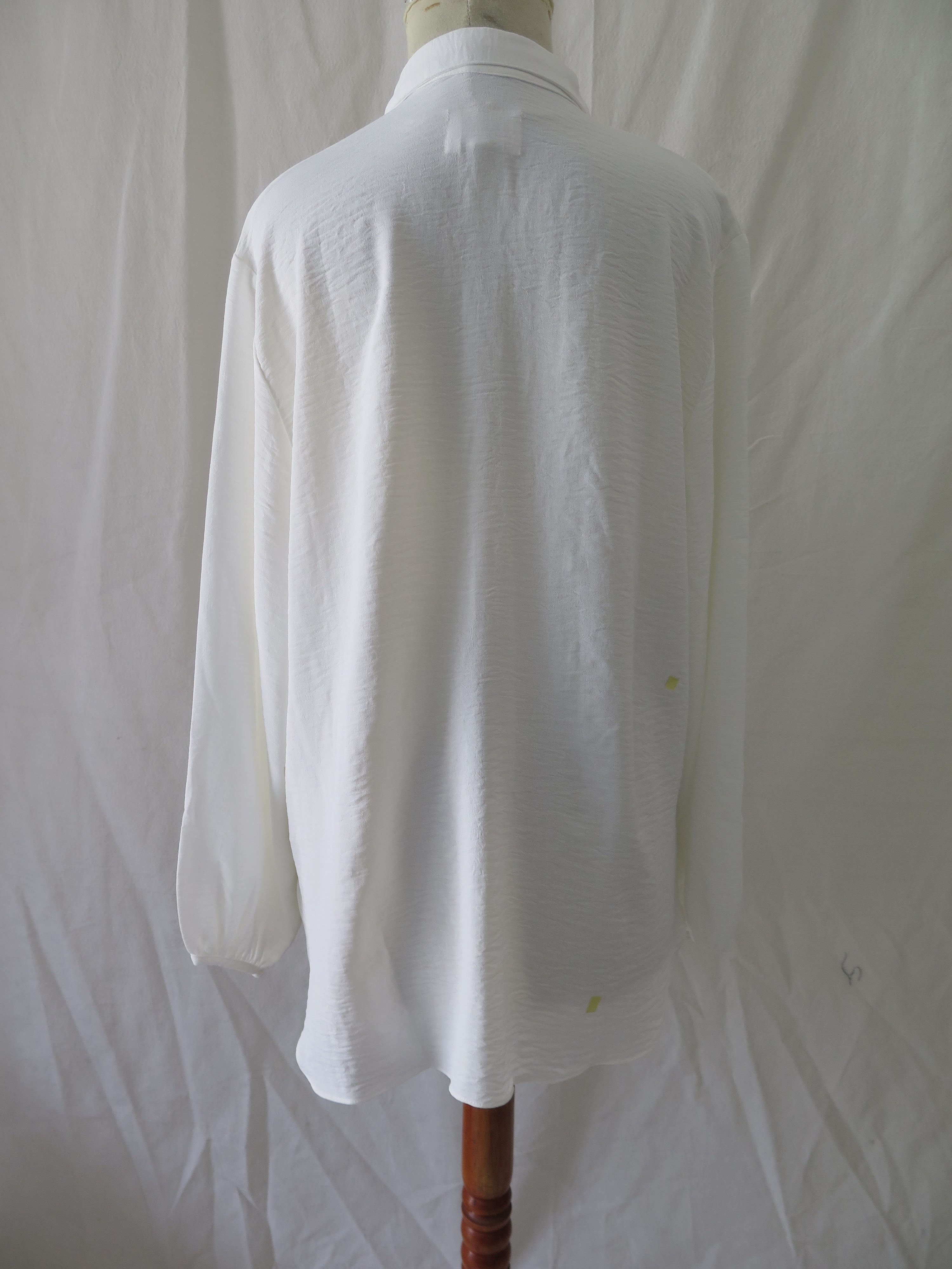 [DEFECT] Offwhite Basic Batara M,XL