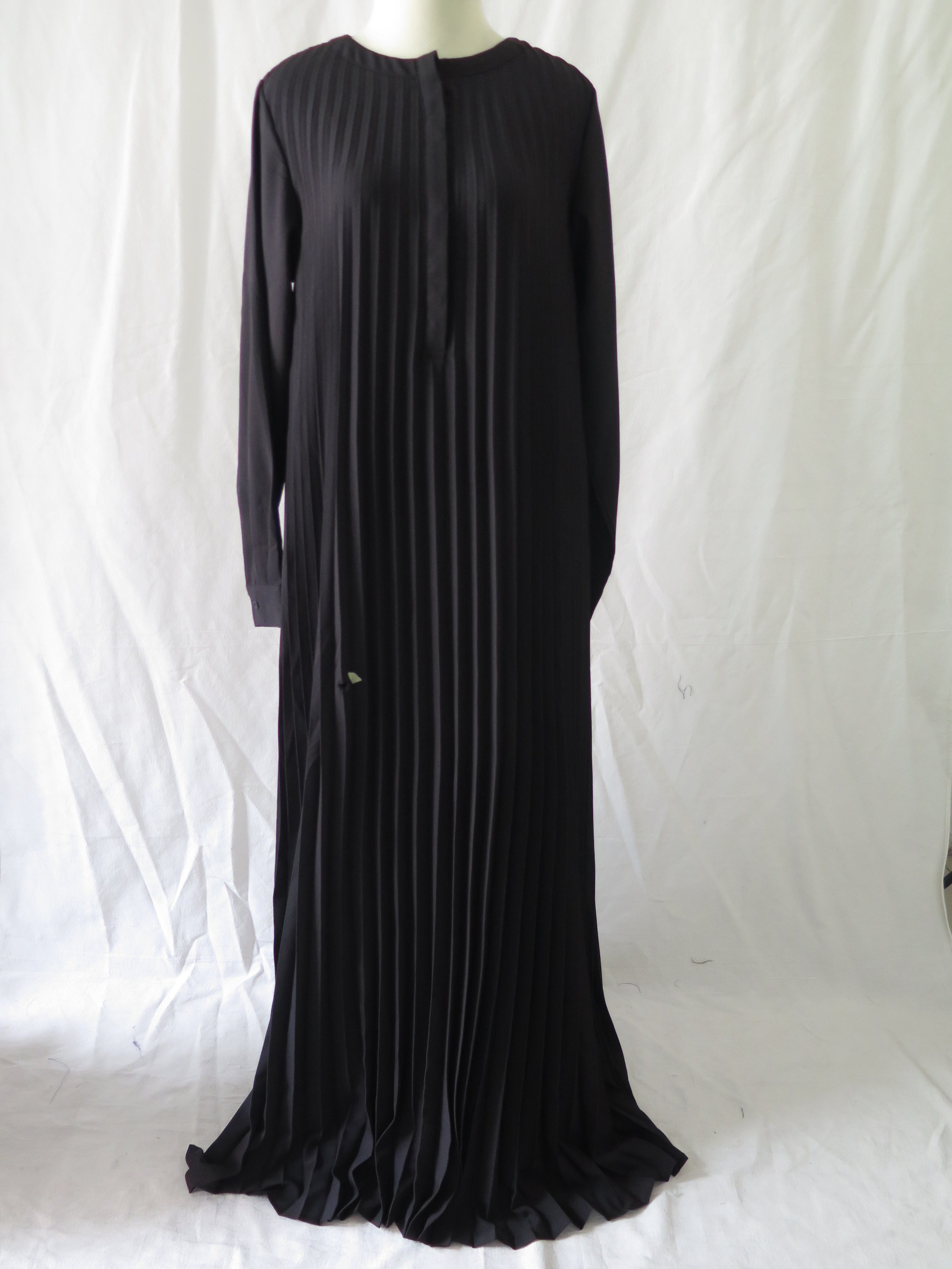 [DEFECT] Black Pramesthi S,XL