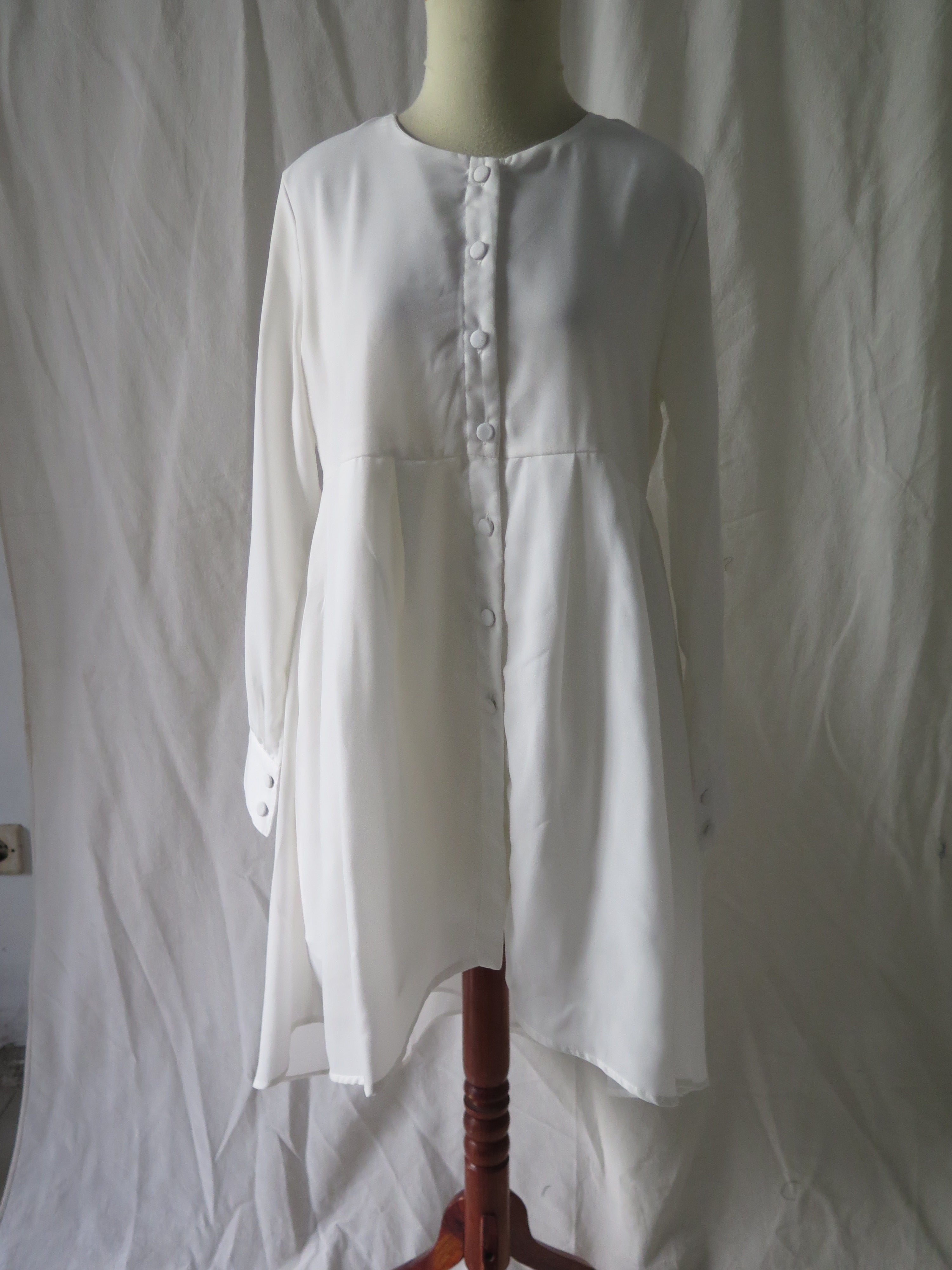 [DEFECT] Offwhite Naira XS