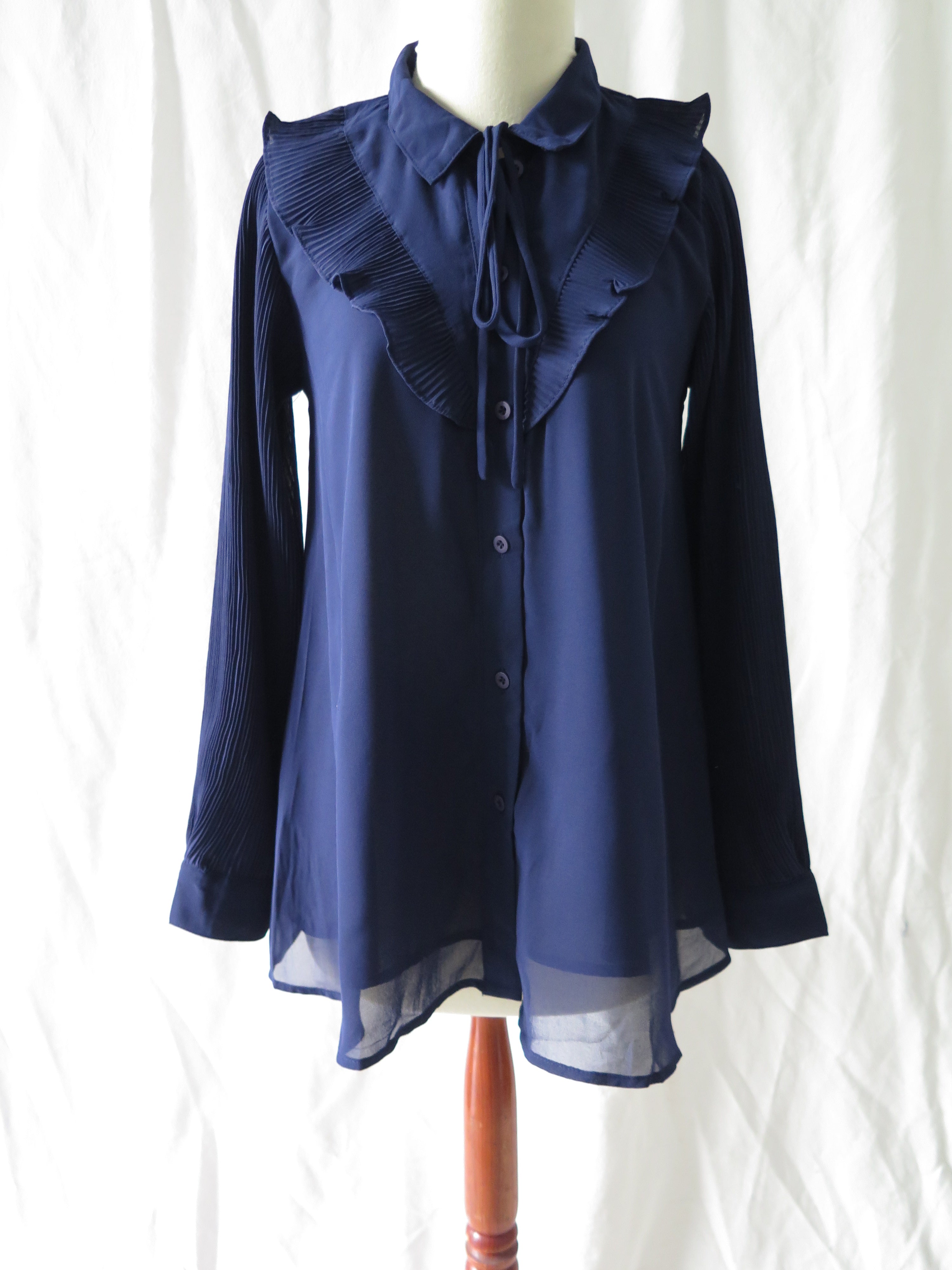 [DEFECT] Navy Naresvari XS