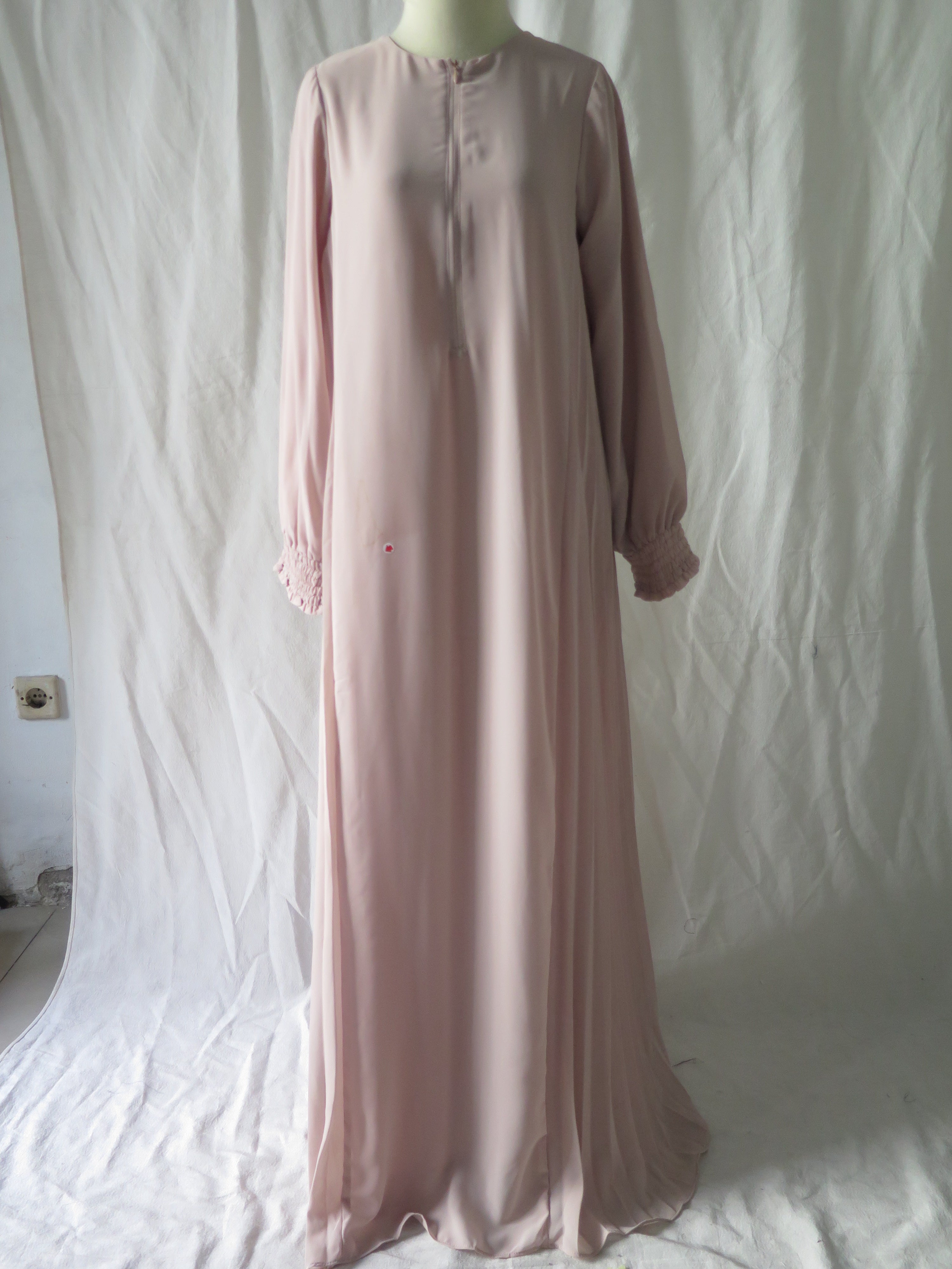 [DEFECT] Eggshell Raka XS,XXL