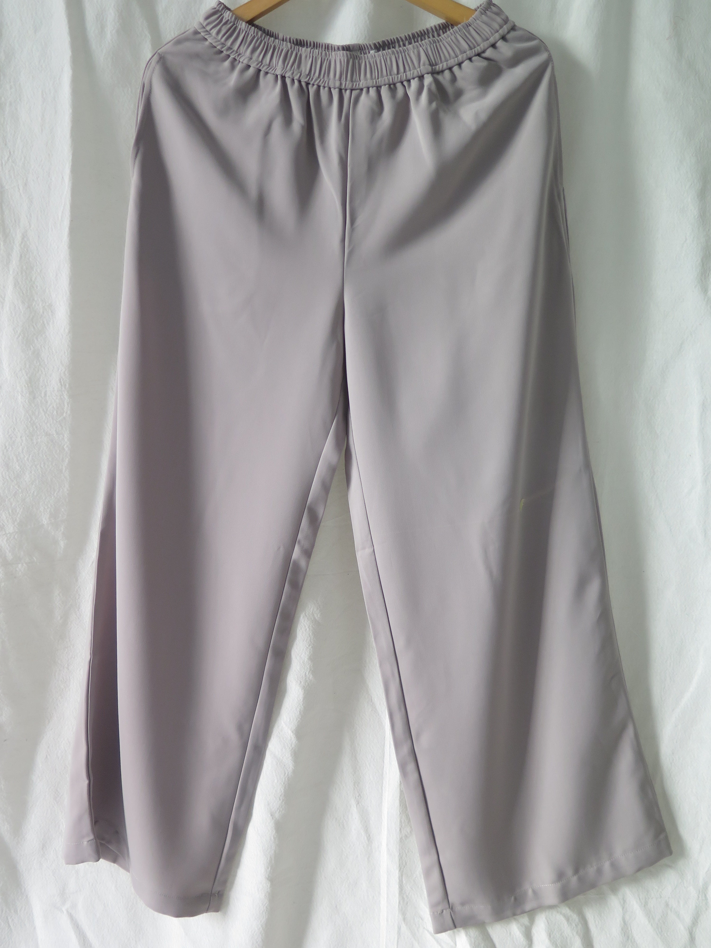 [DEFECT] Light Grey Kandara L