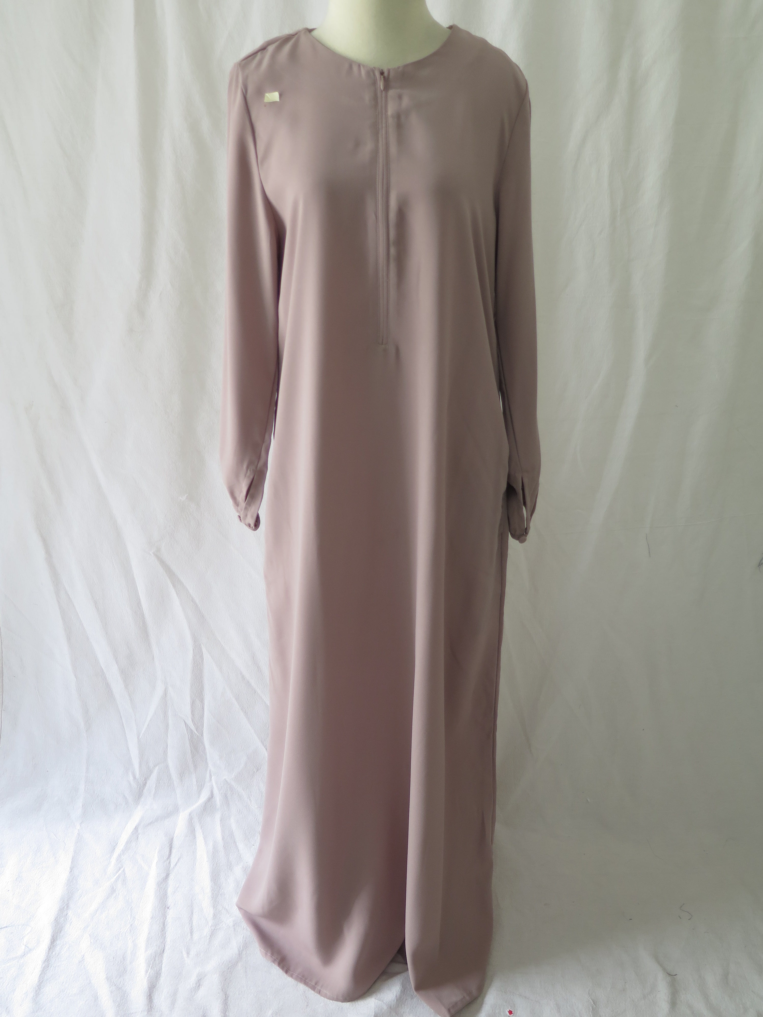 [DEFECT] Basic Sada Taupe S