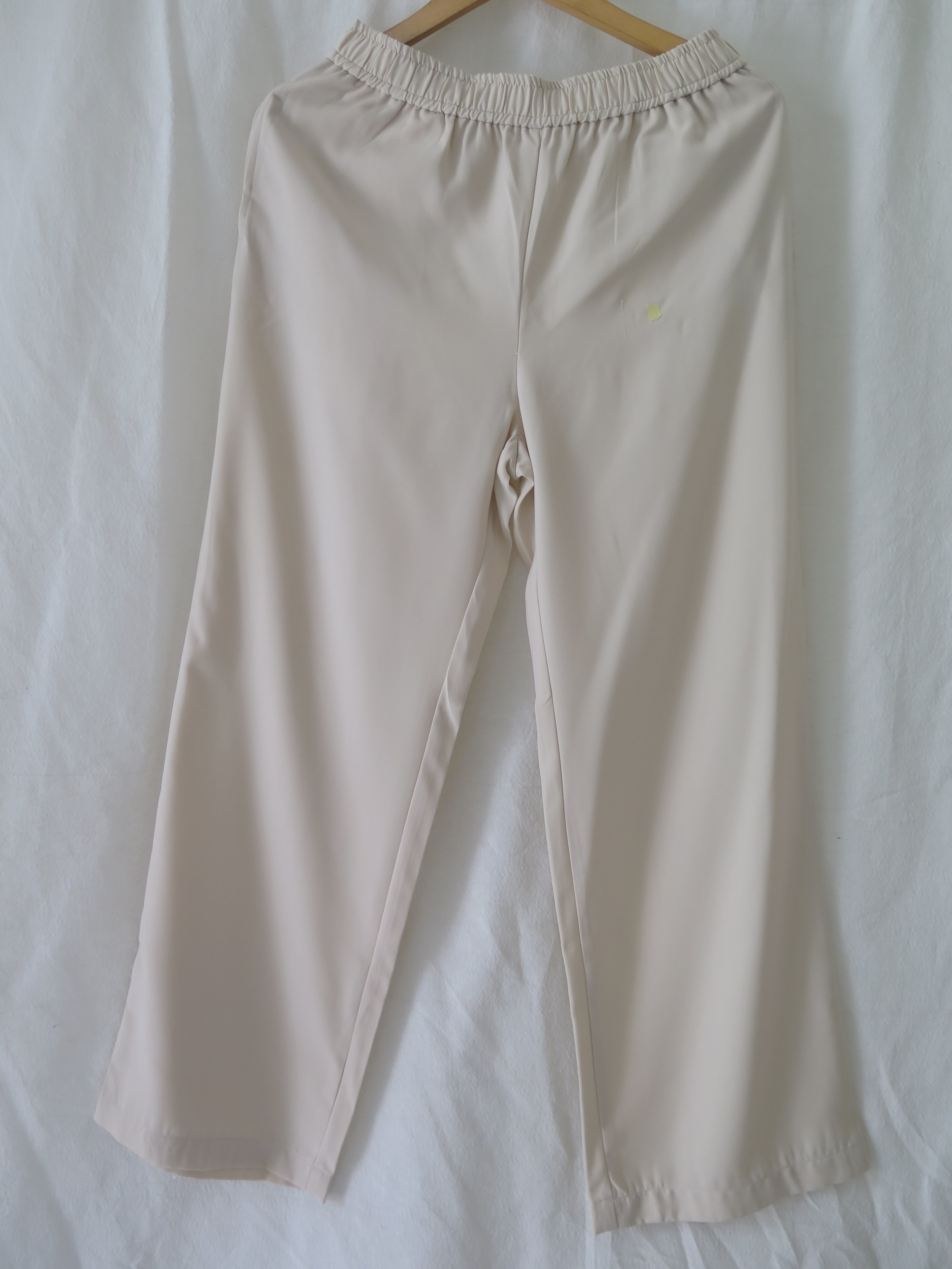 [DEFECT] Ecru Binar L