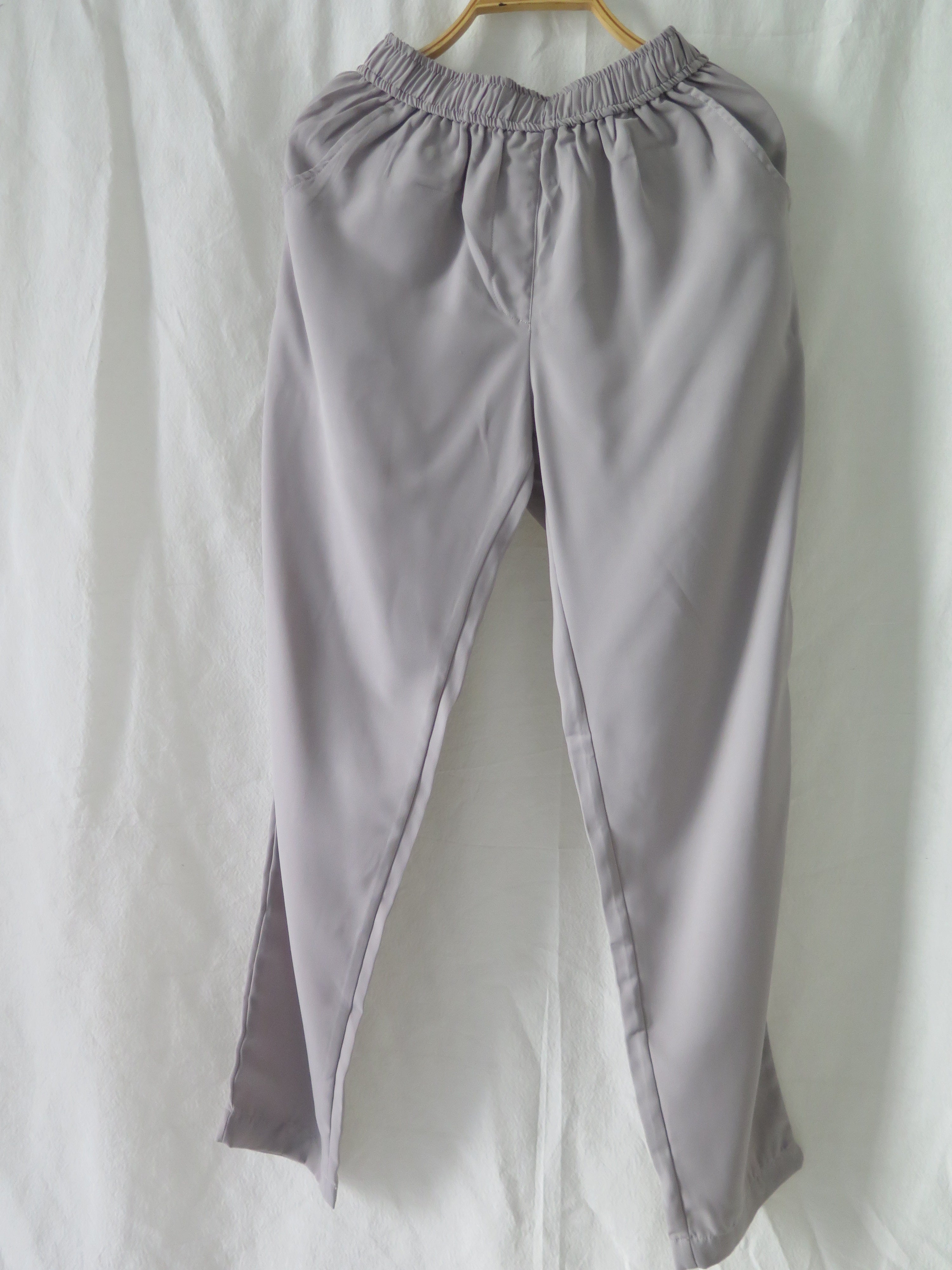 [DEFECT] Light Grey Rahma S