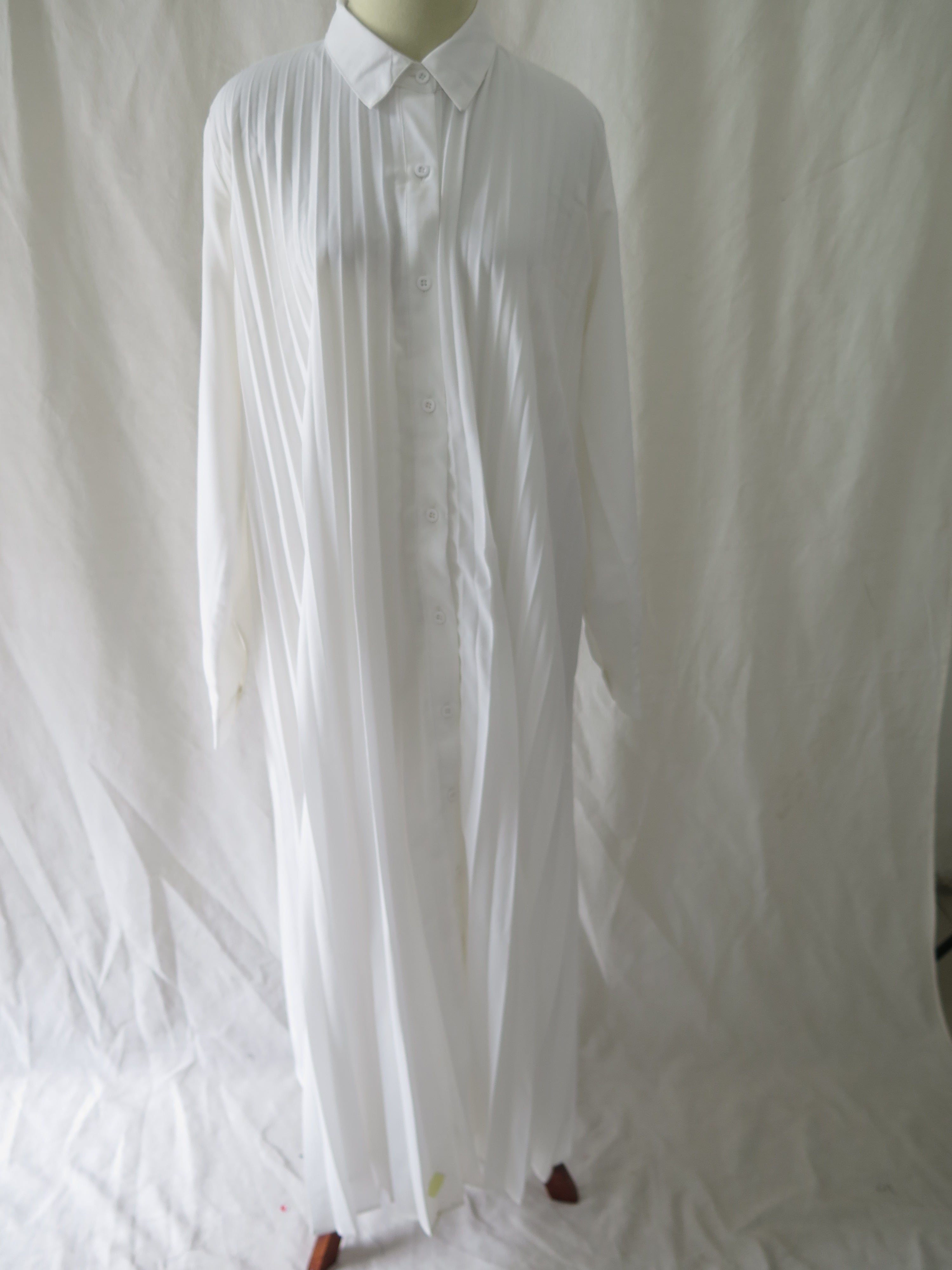 [DEFECT] Offwhite Vikrama S