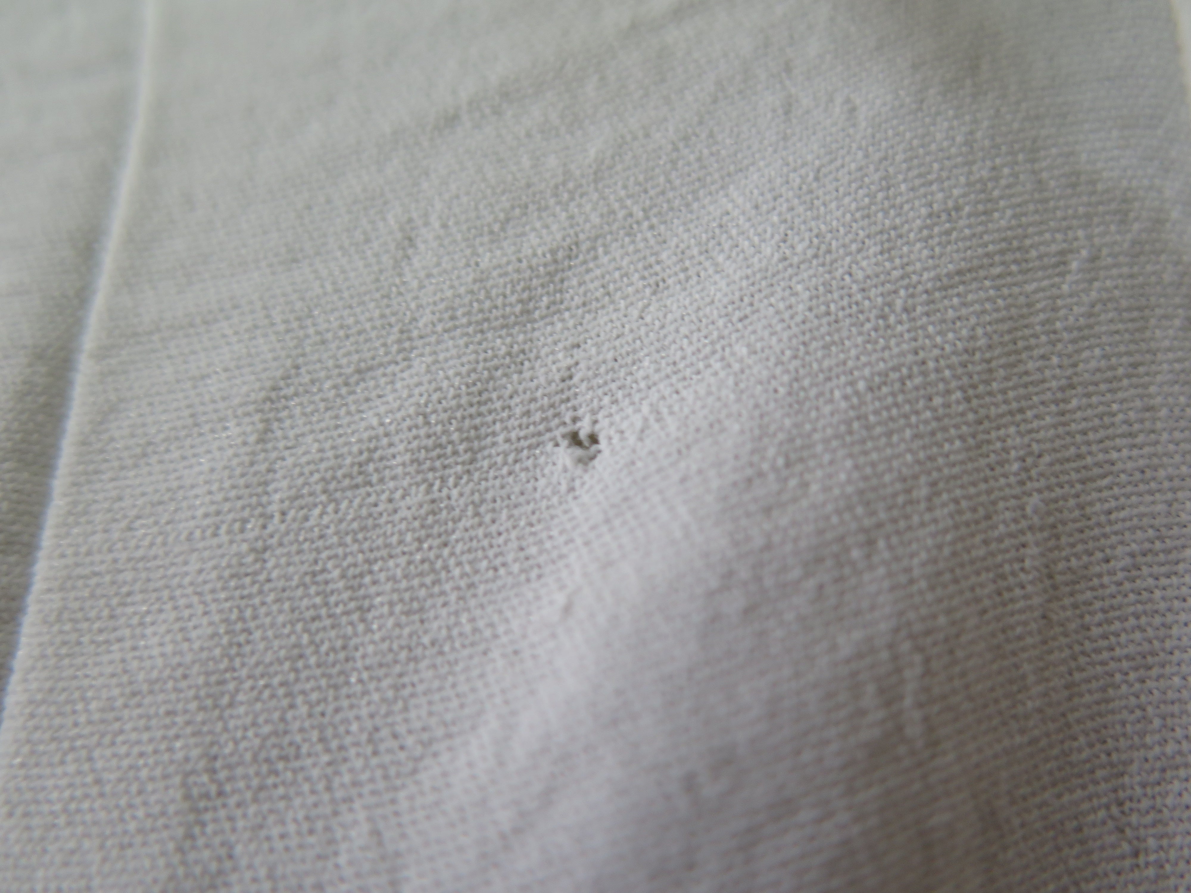 [DEFECT] Offwhite Anggita S