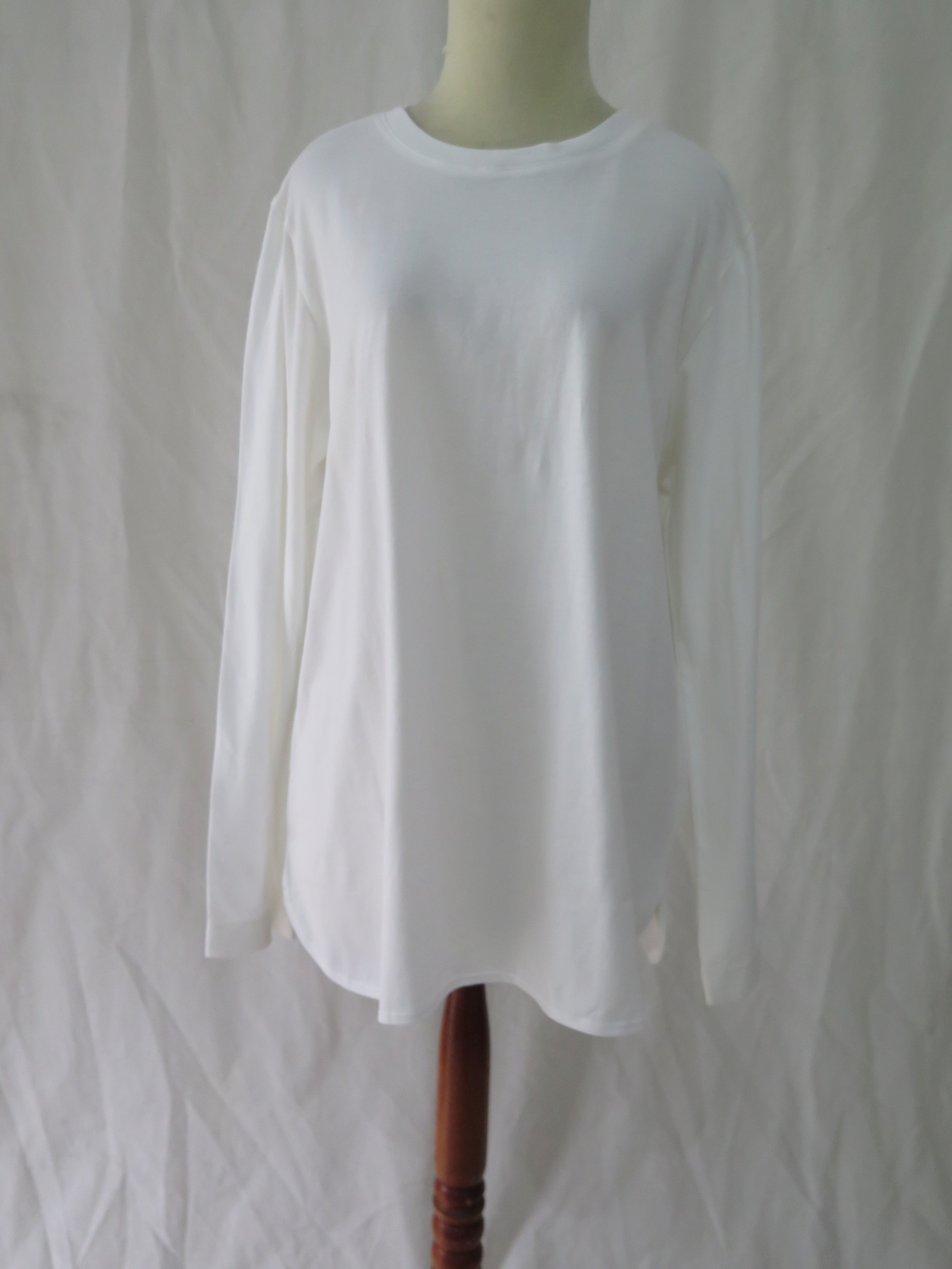 [DEFECT] Offwhite Adani M