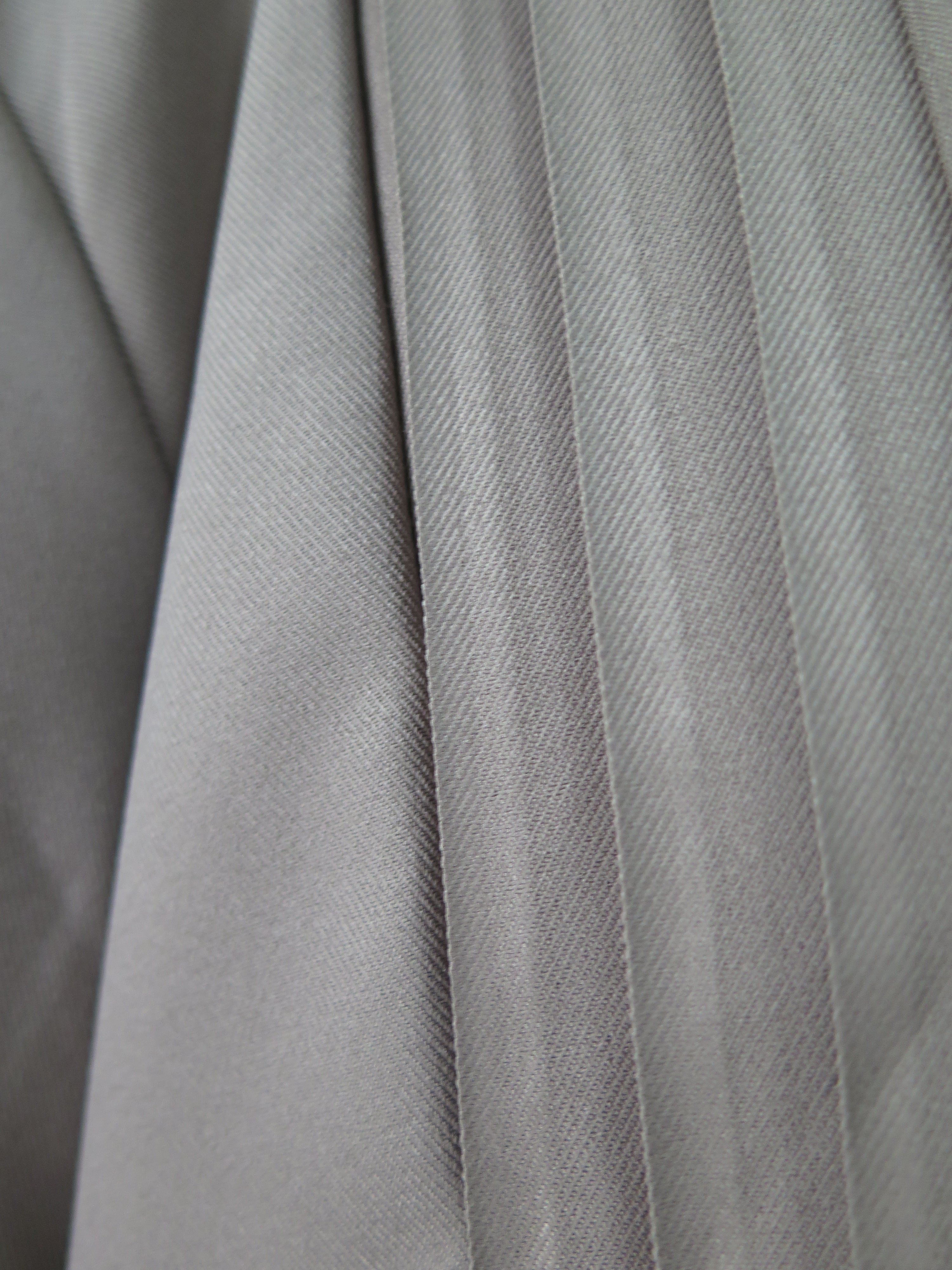 [DEFECT] Dark Taupe Adikara XL