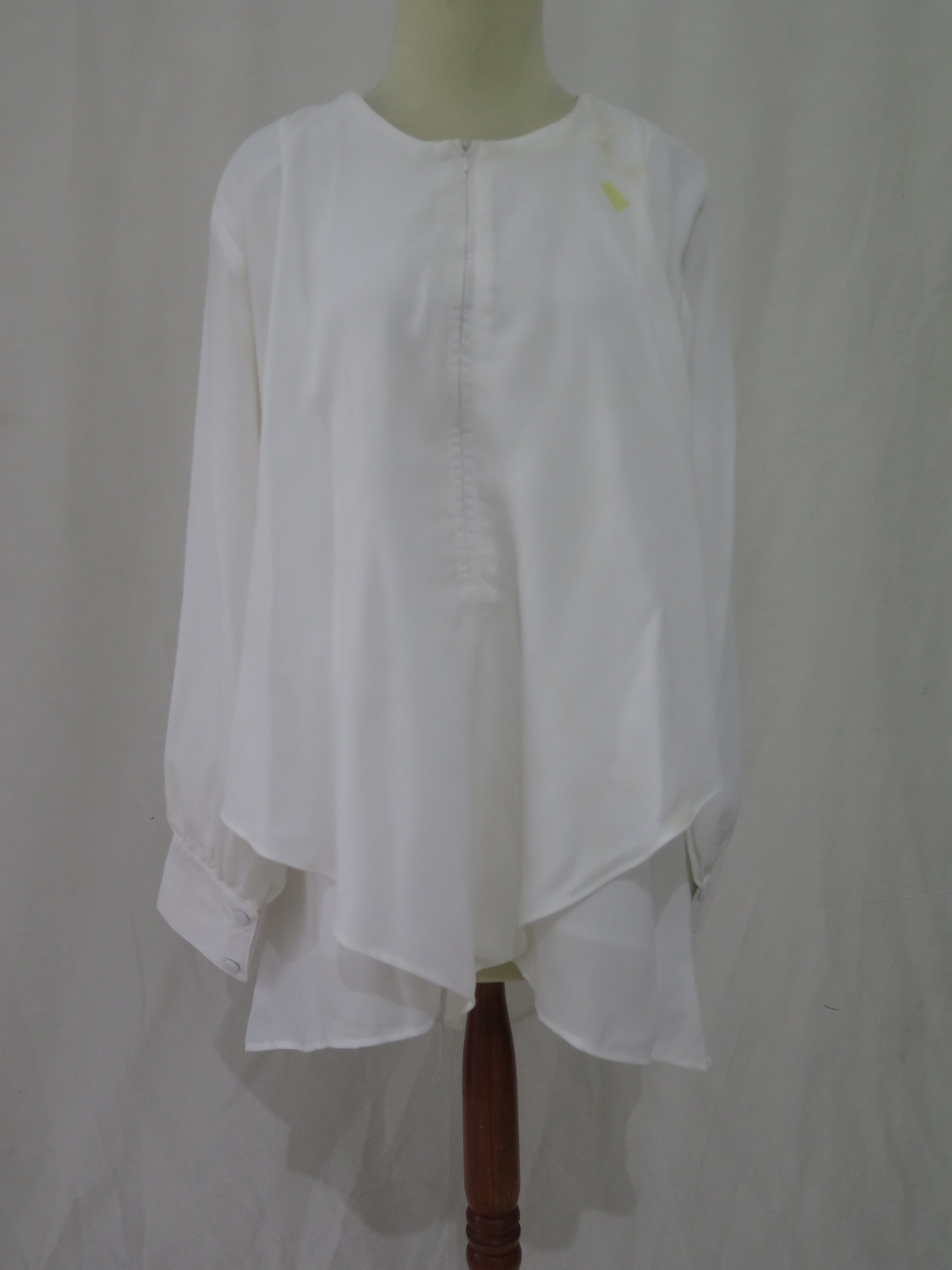 [DEFECT] Offwhite Dian (Berfuring) L,XL