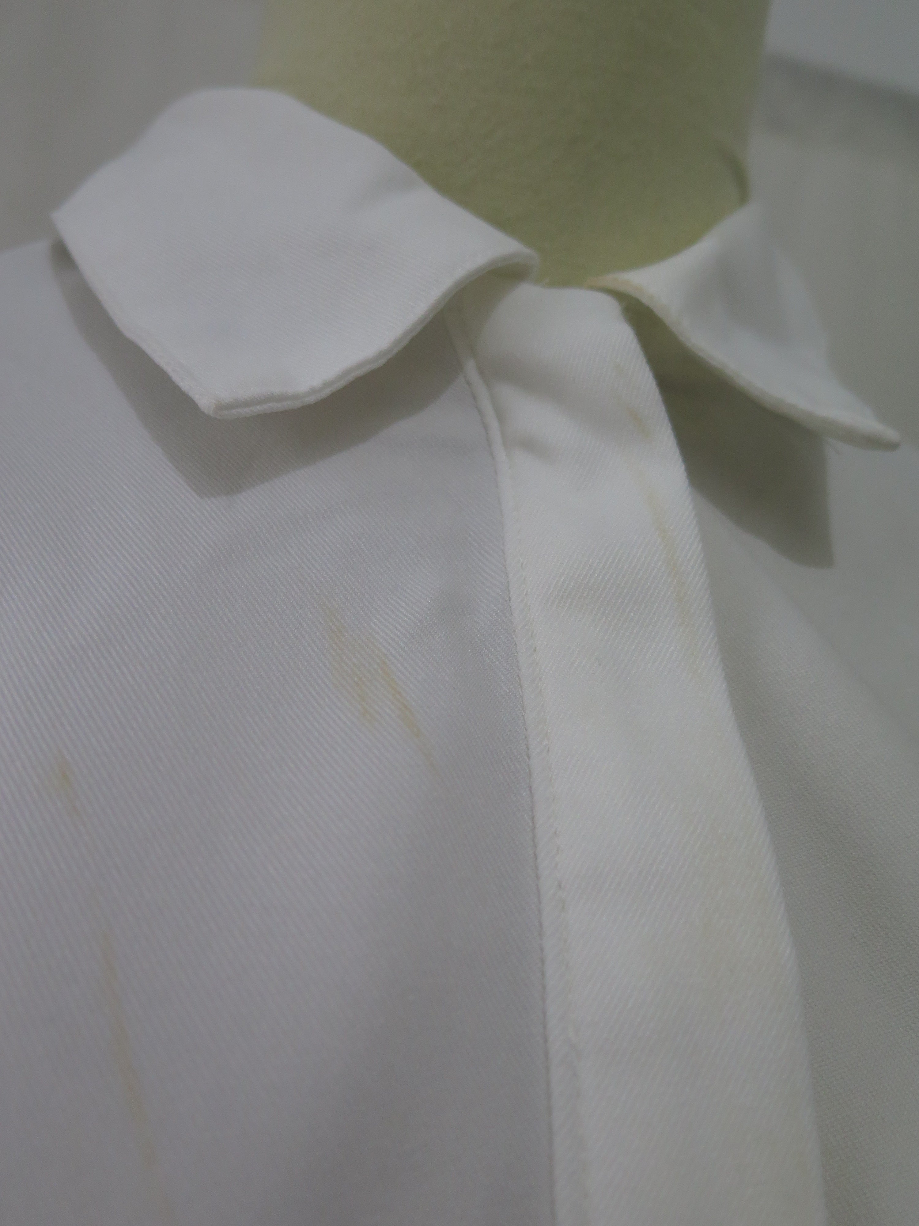 [DEFECT] Offwhite Raina