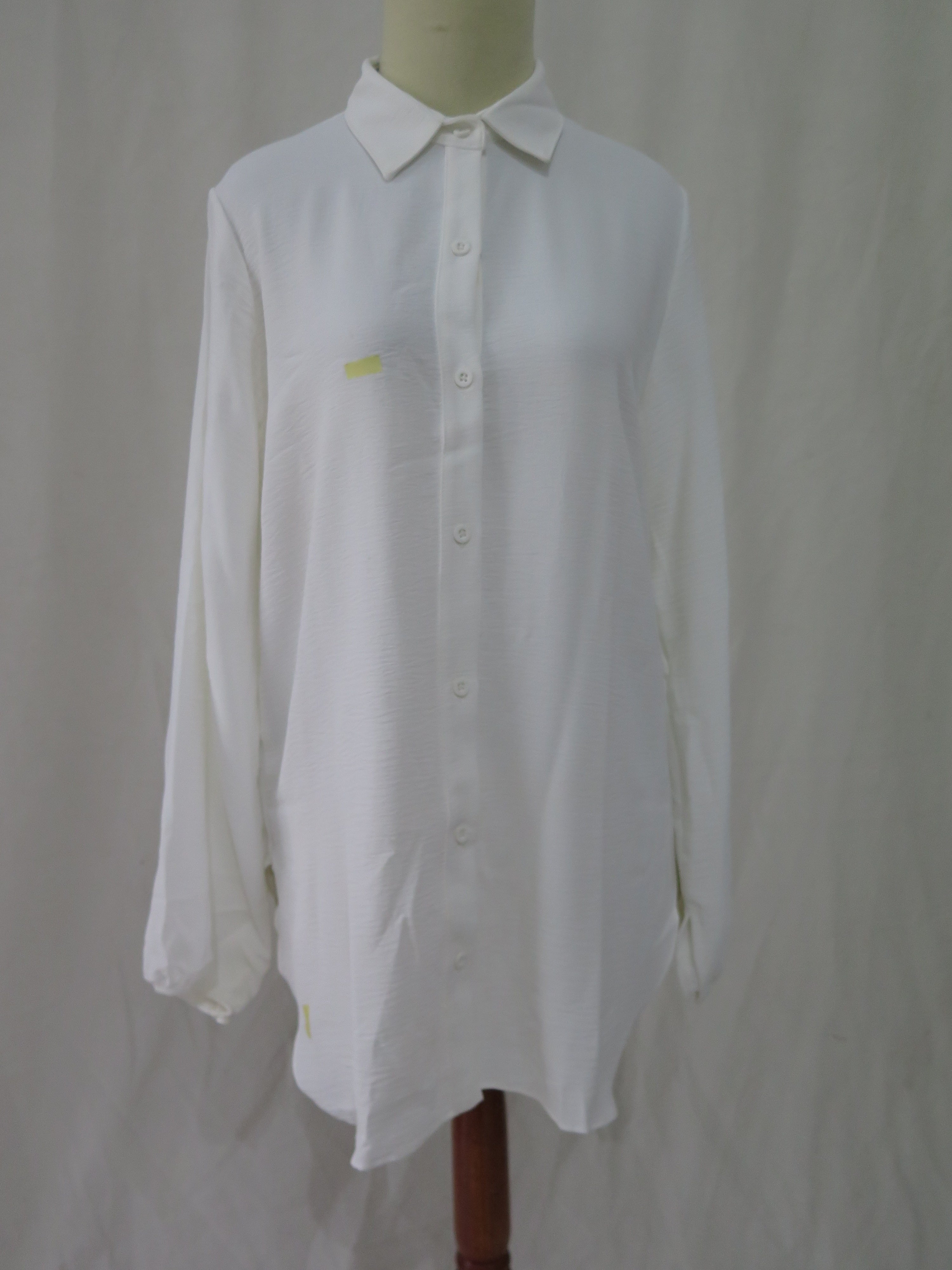 [DEFECT] Offwhite Basic Batara S,L