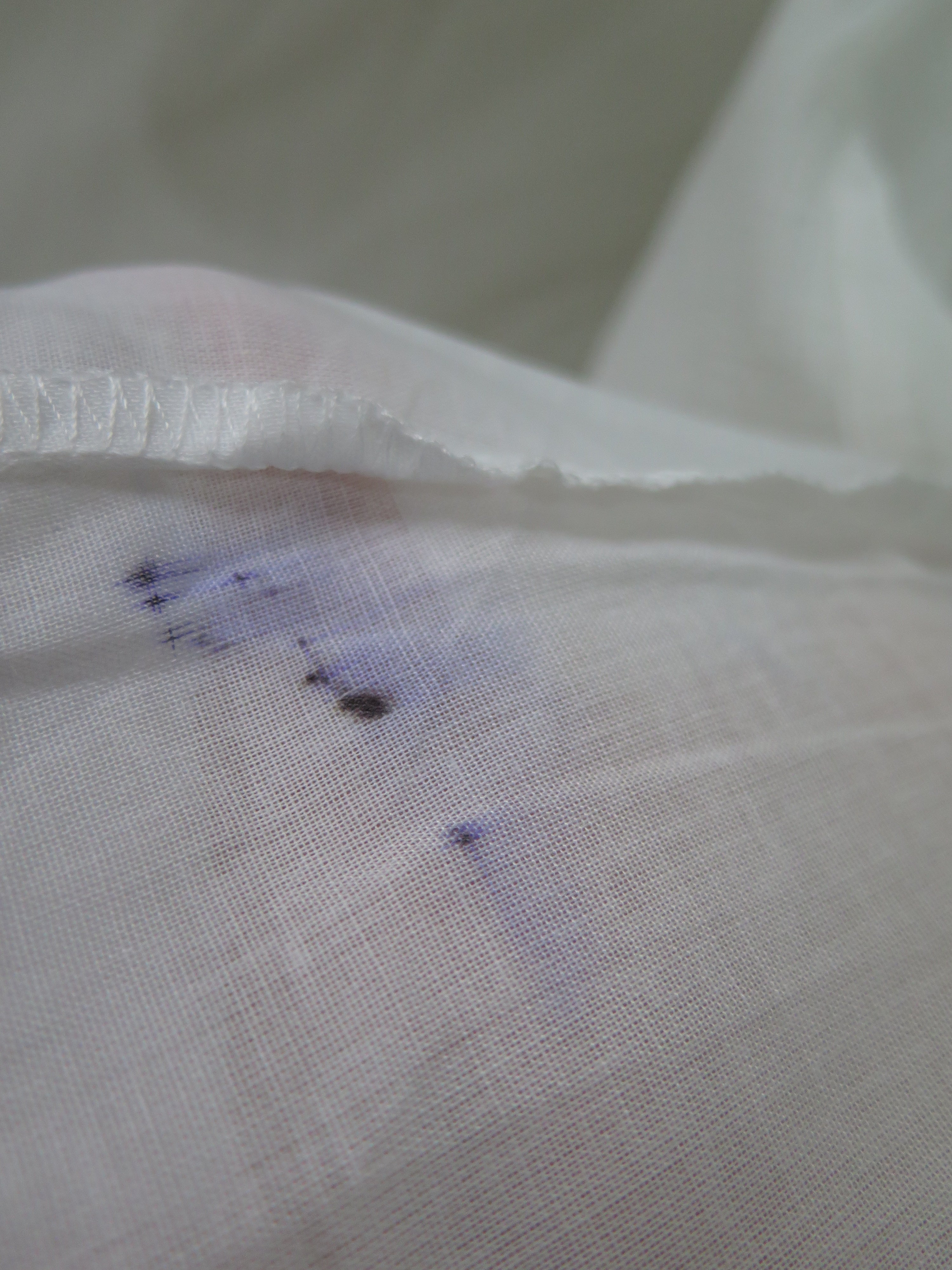 [DEFECT] Offwhite Svasti M