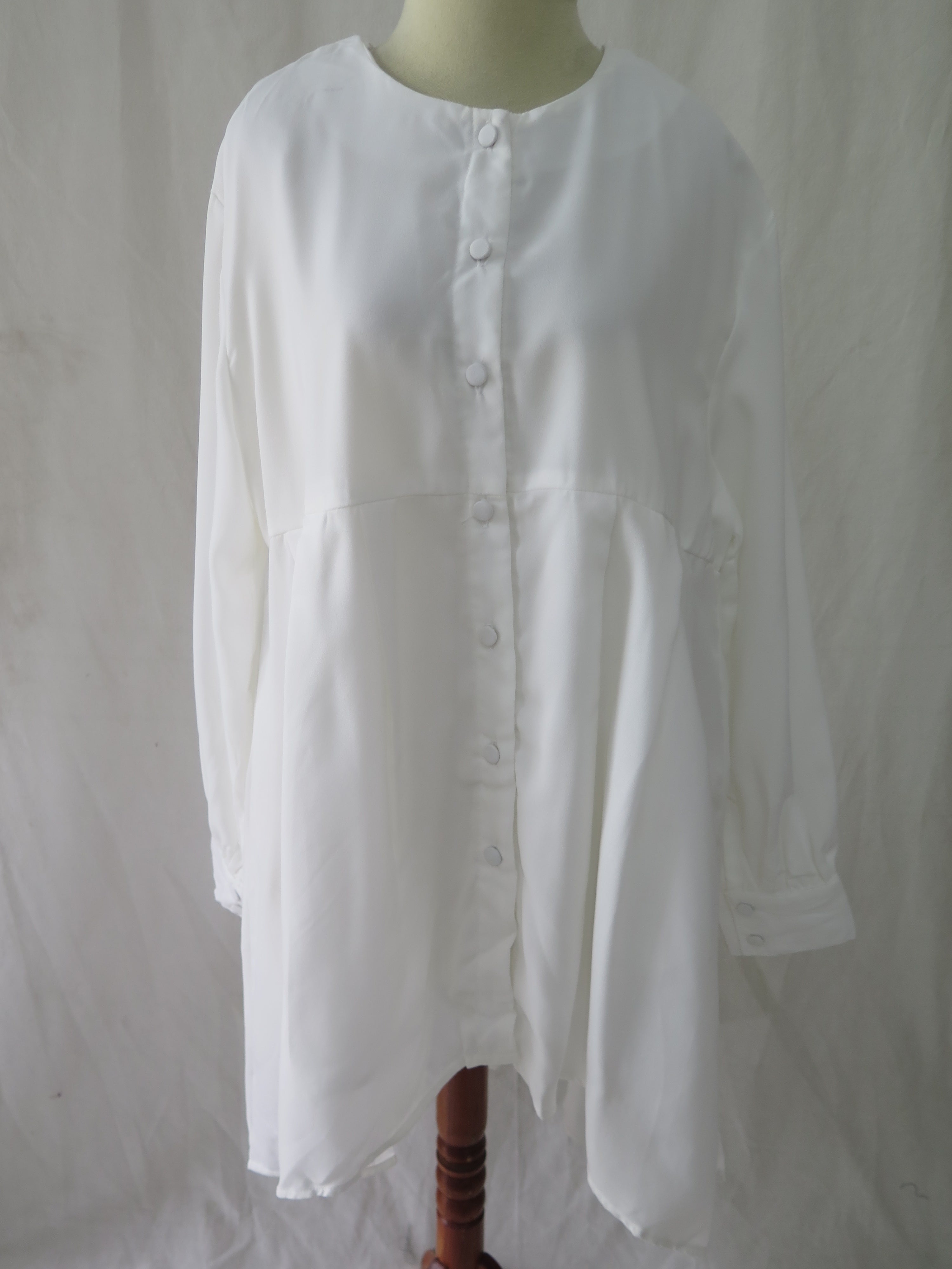 [DEFECT] Offwhite Naira XXL