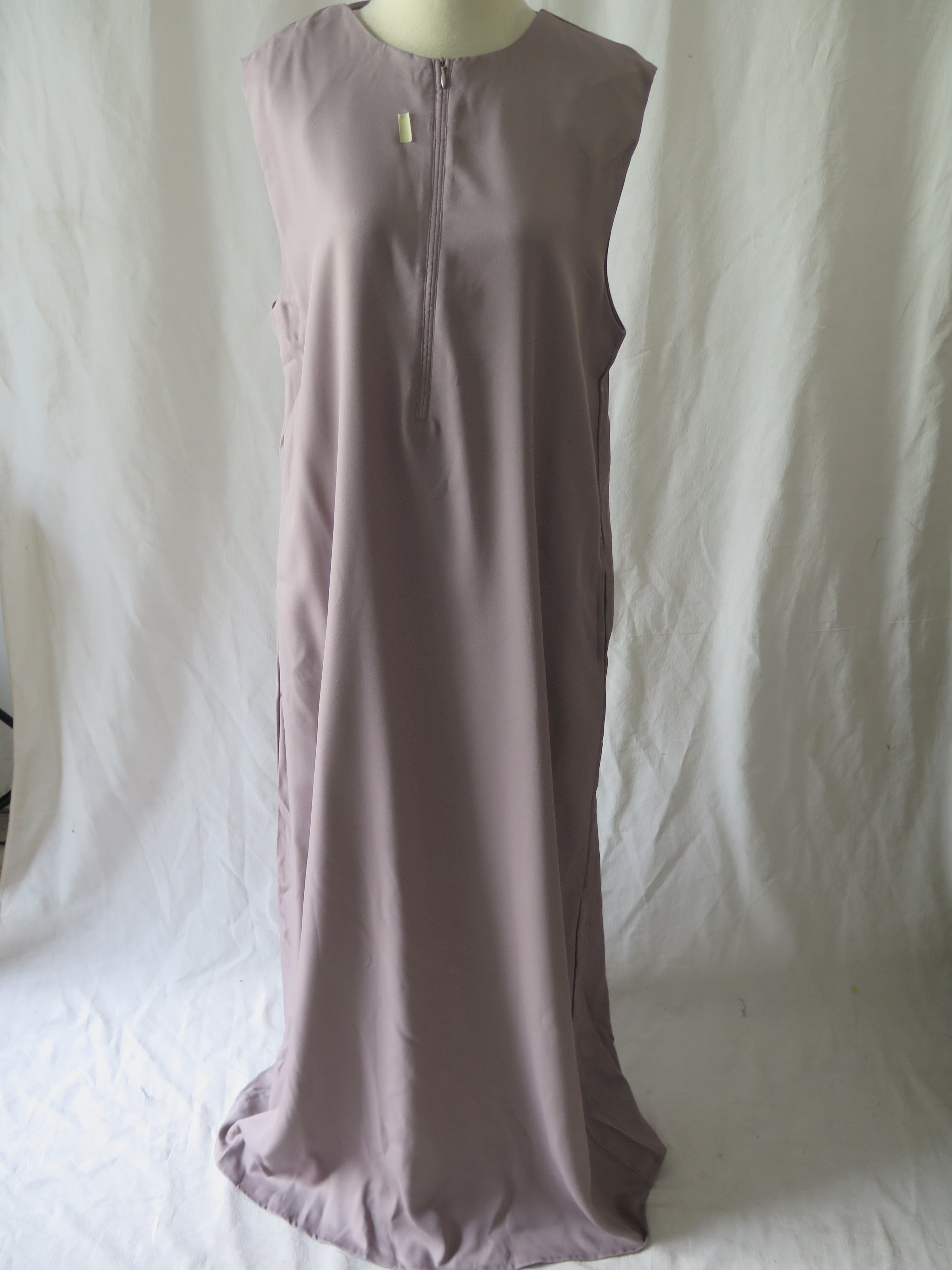 [DEFECT] Dark Taupe Arraya M