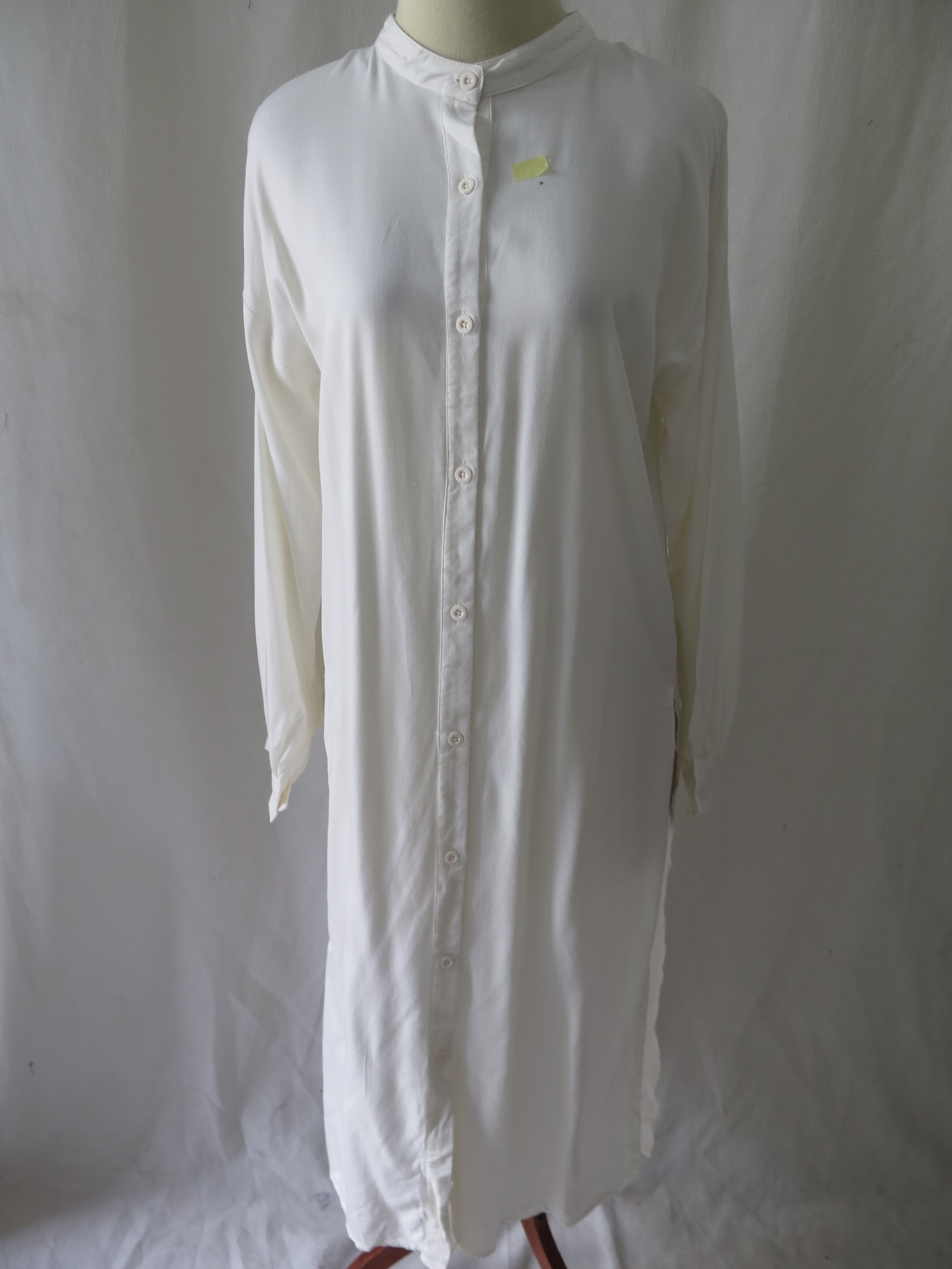 [DEFECT] Offwhite Tari S