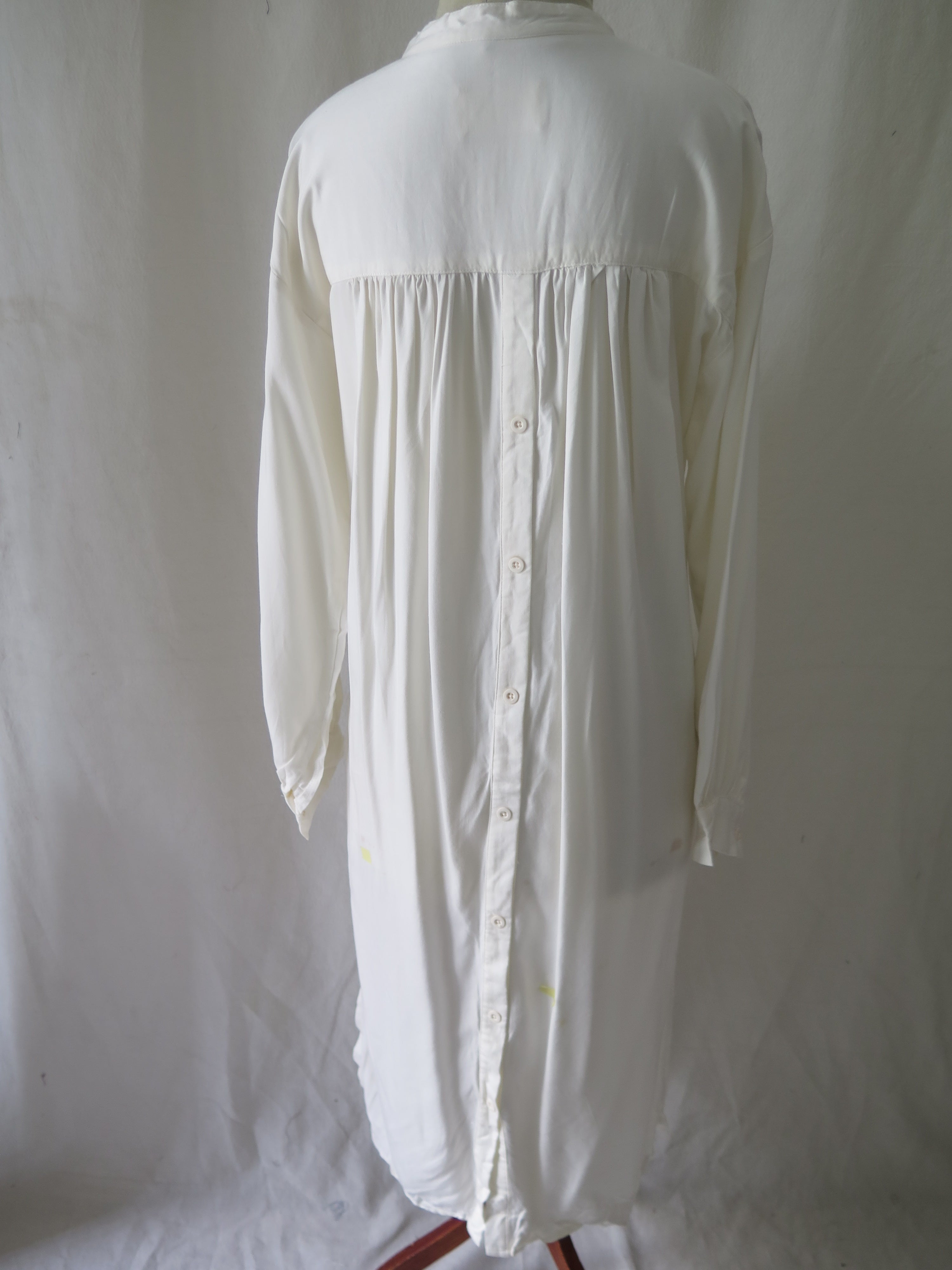 [DEFECT] Offwhite Tari S