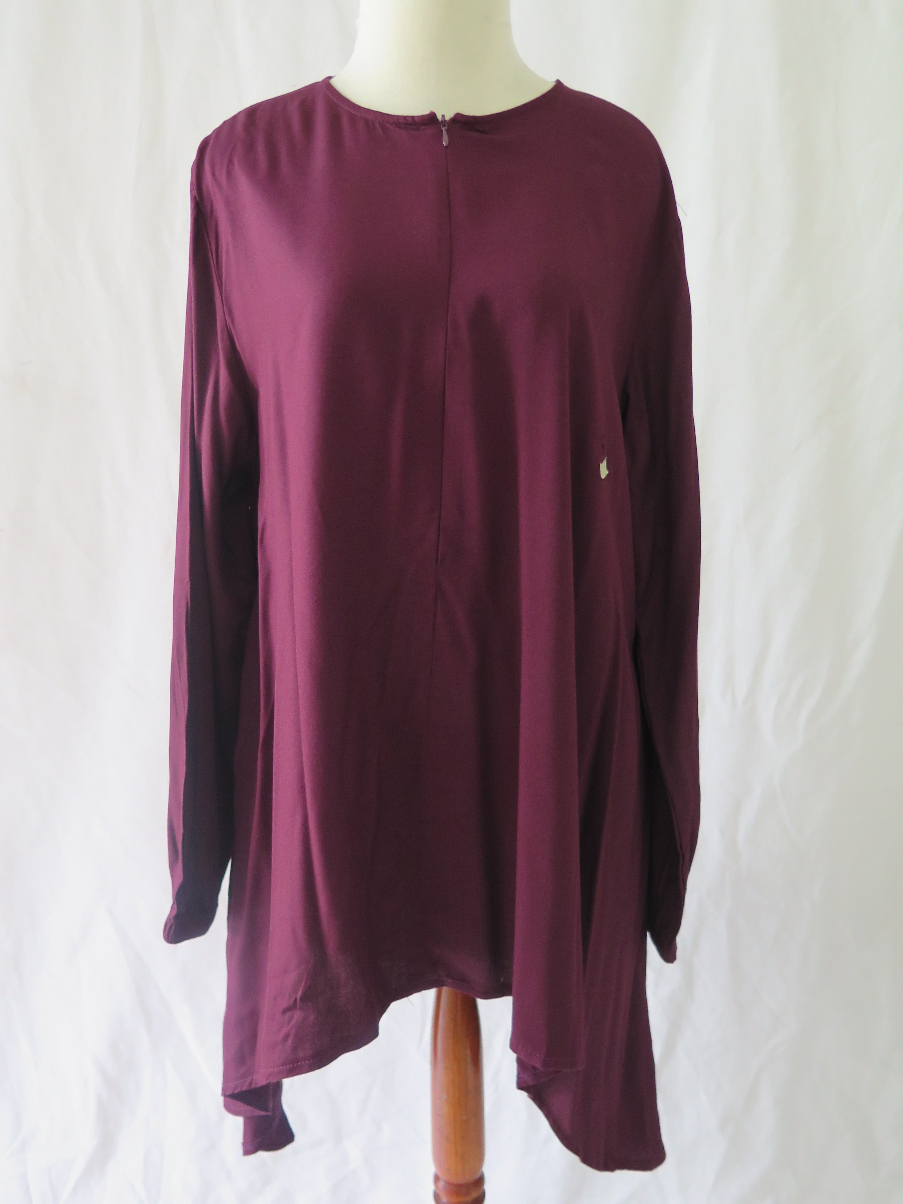 [DEFECT] Burgundy Akara L