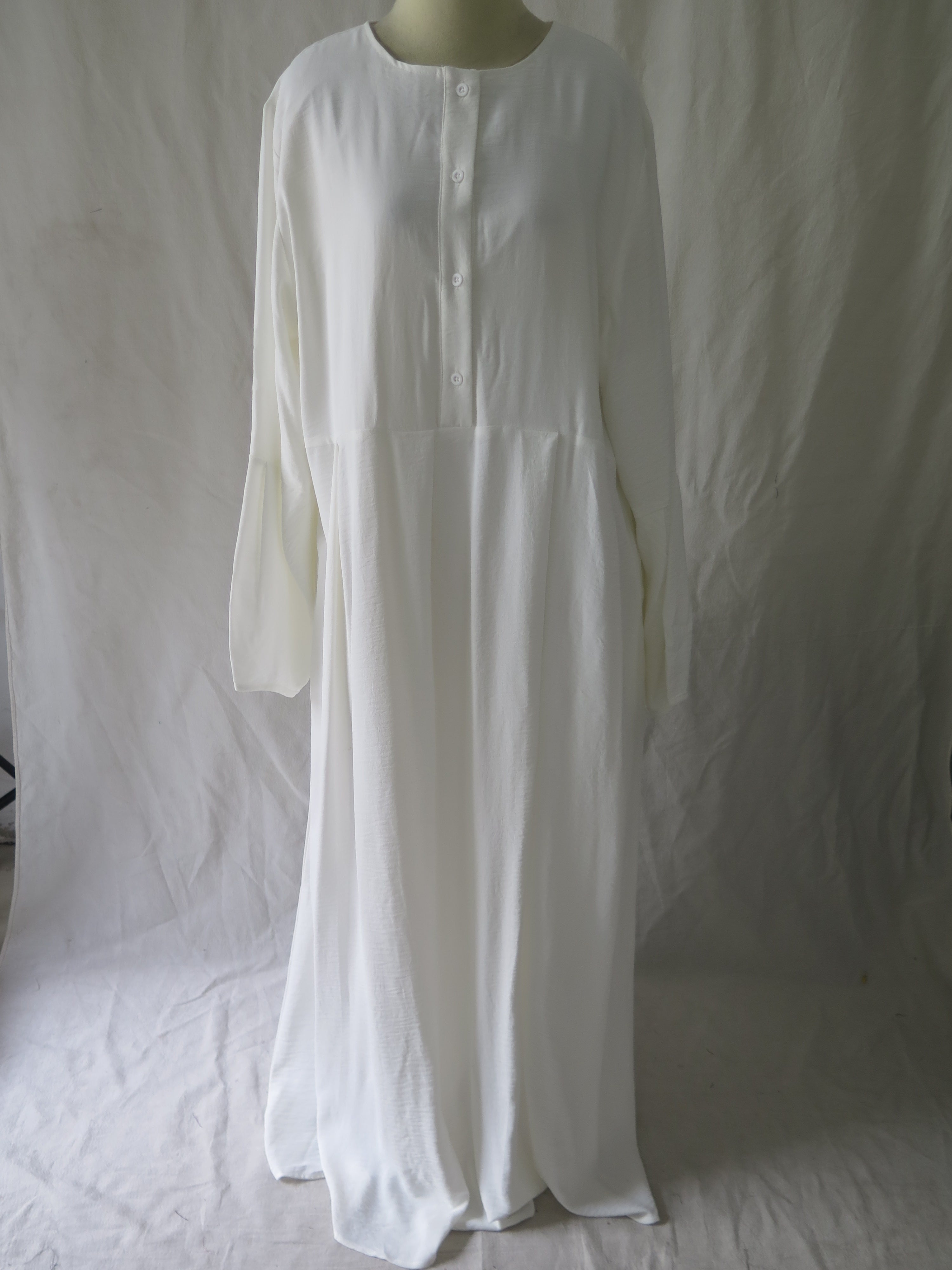 [DEFECT] Offwhite Sharva XXL