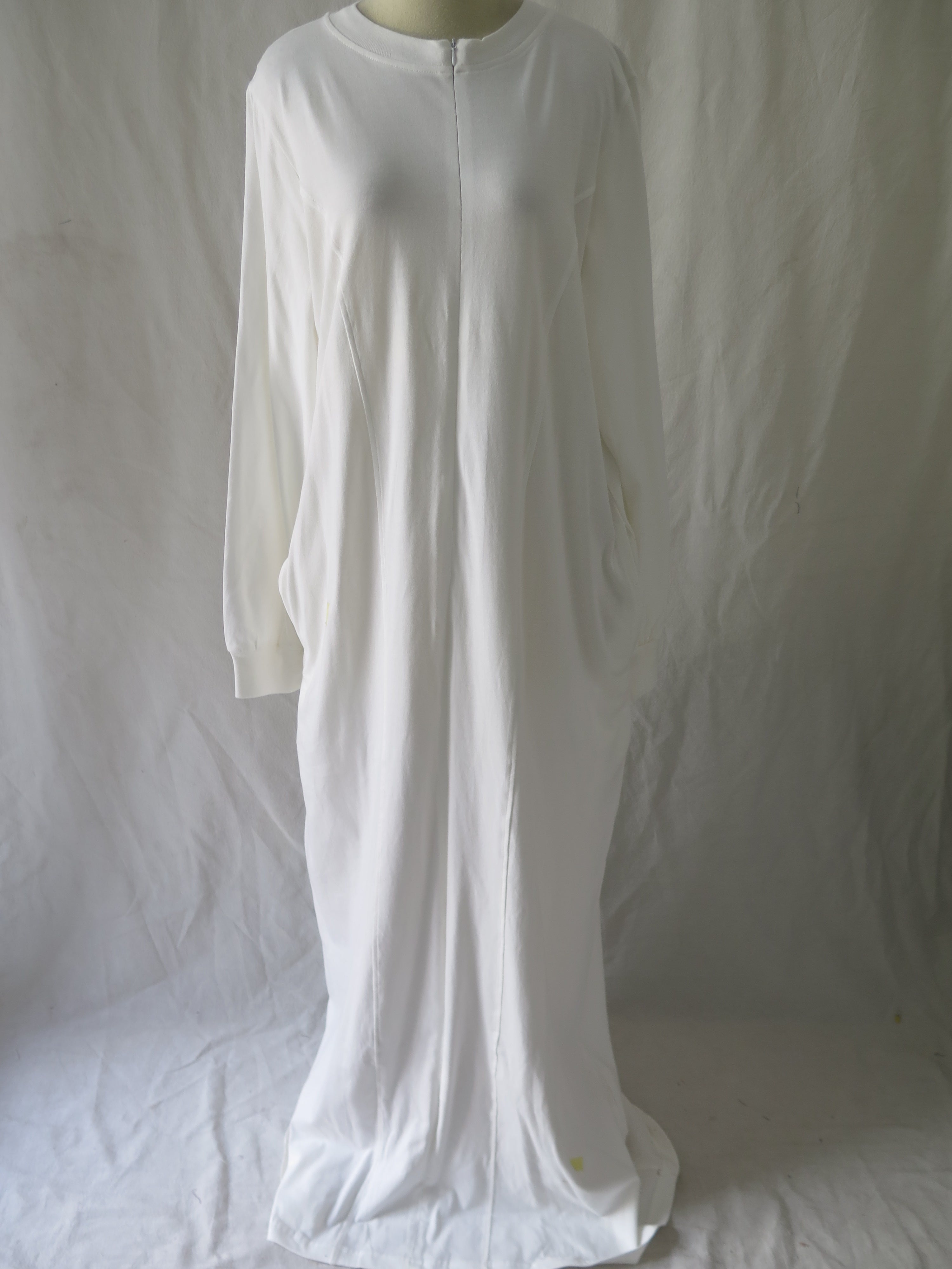 [DEFECT] Offwhite Akandra M