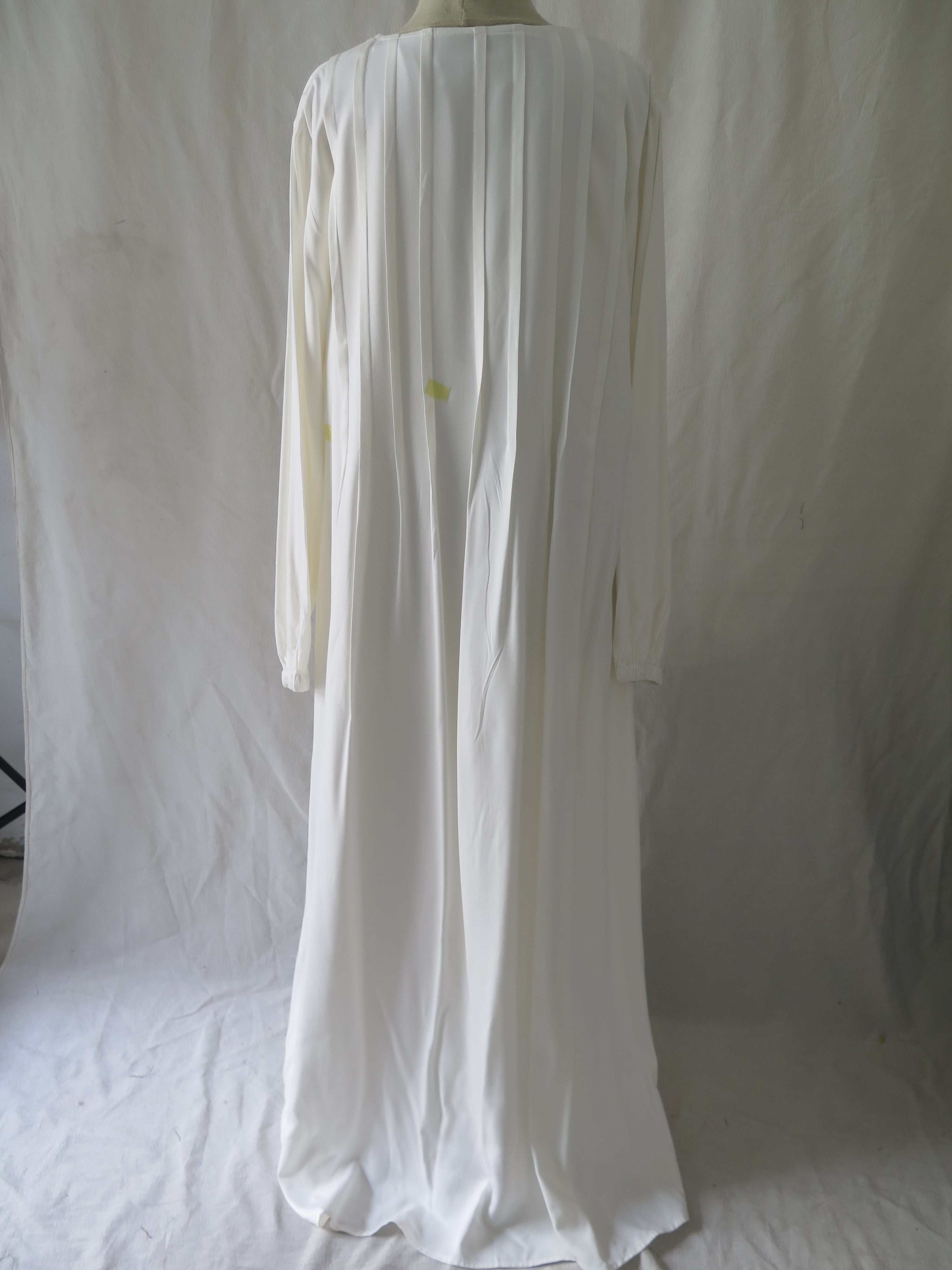 [DEFECT] Offwhite Ayudya XL