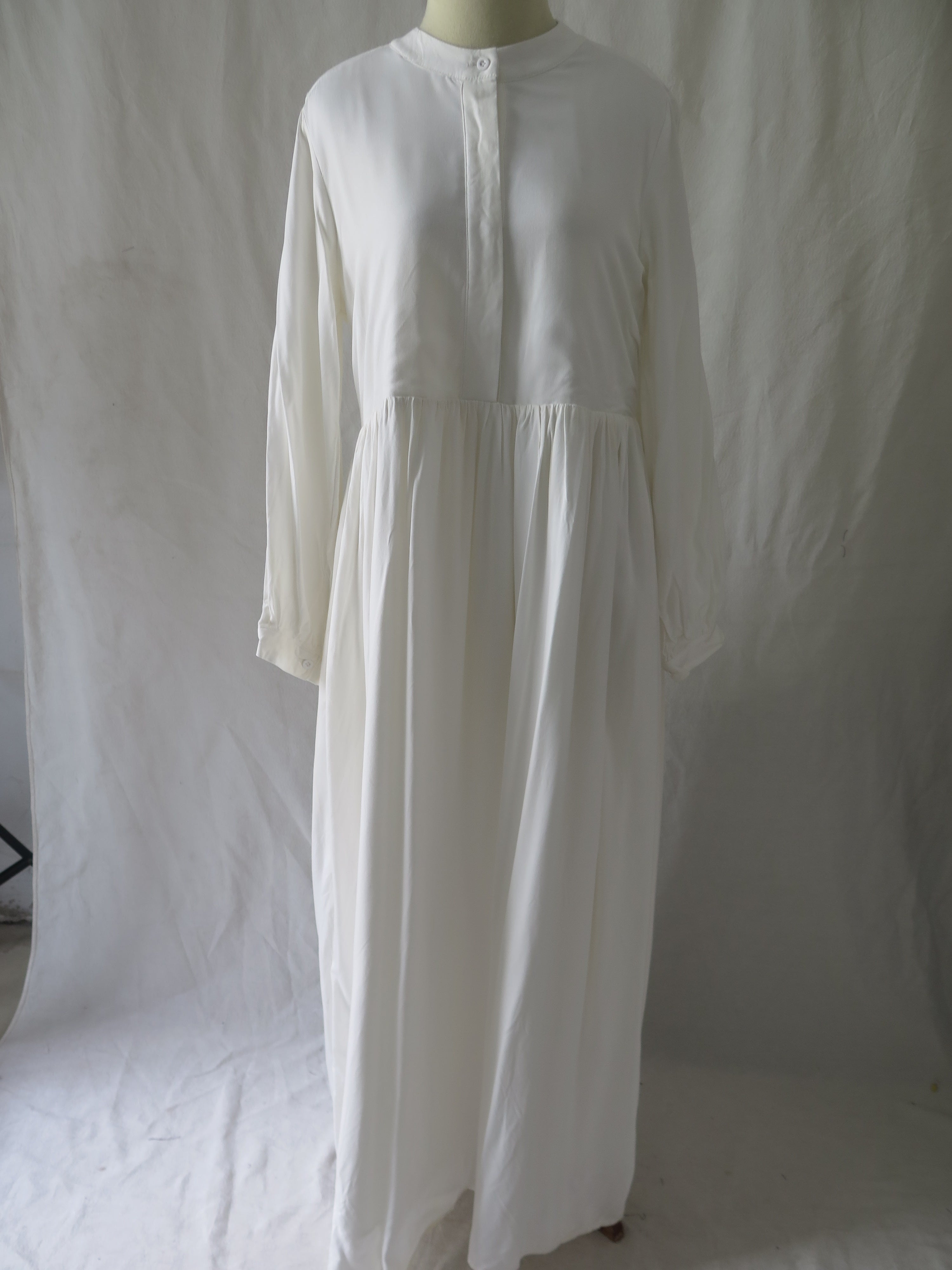 [DEFECT] Offwhite Mahreen PETITE M,L,XL