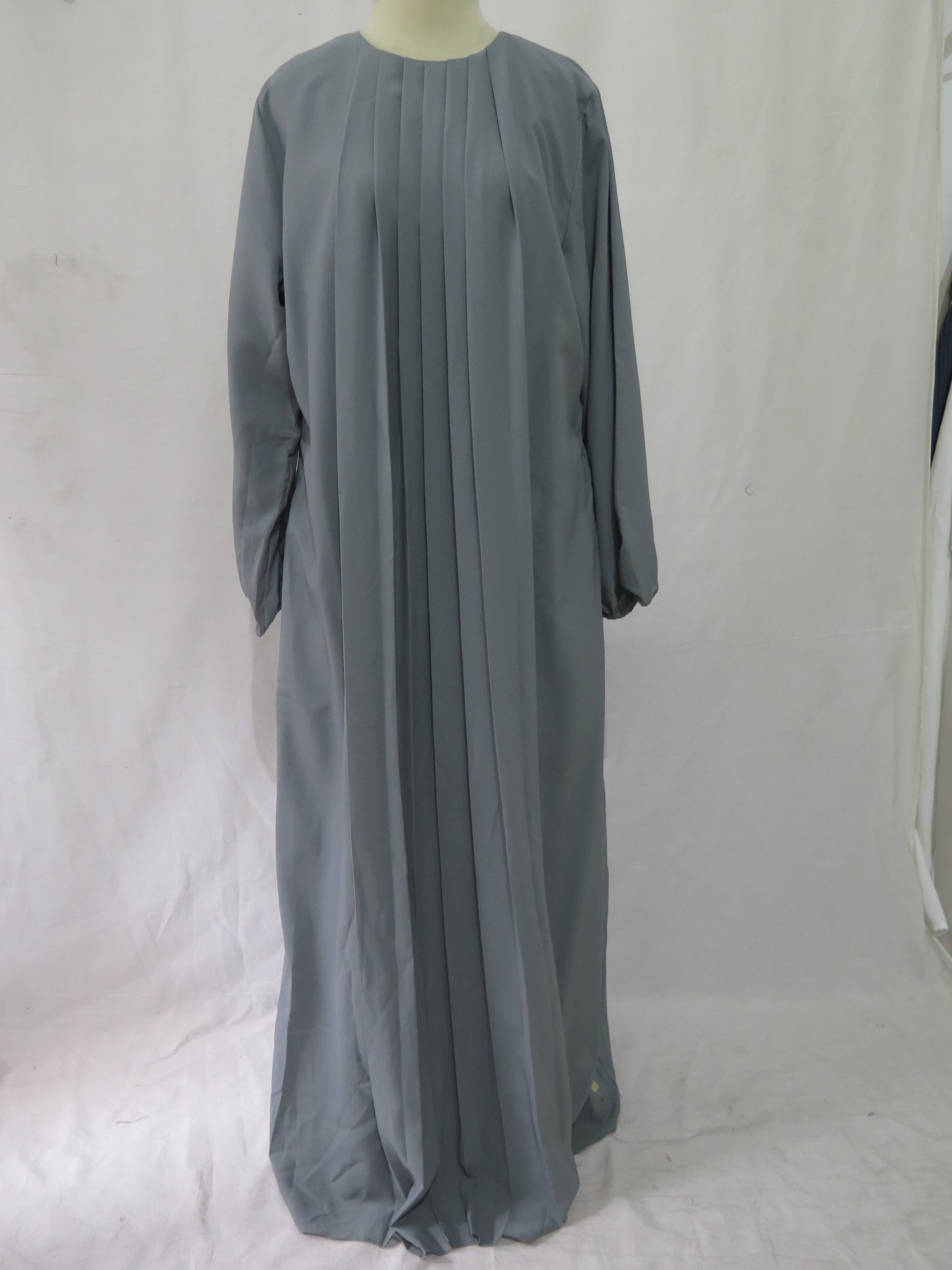 [DEFECT] Dusty Blue Danar L