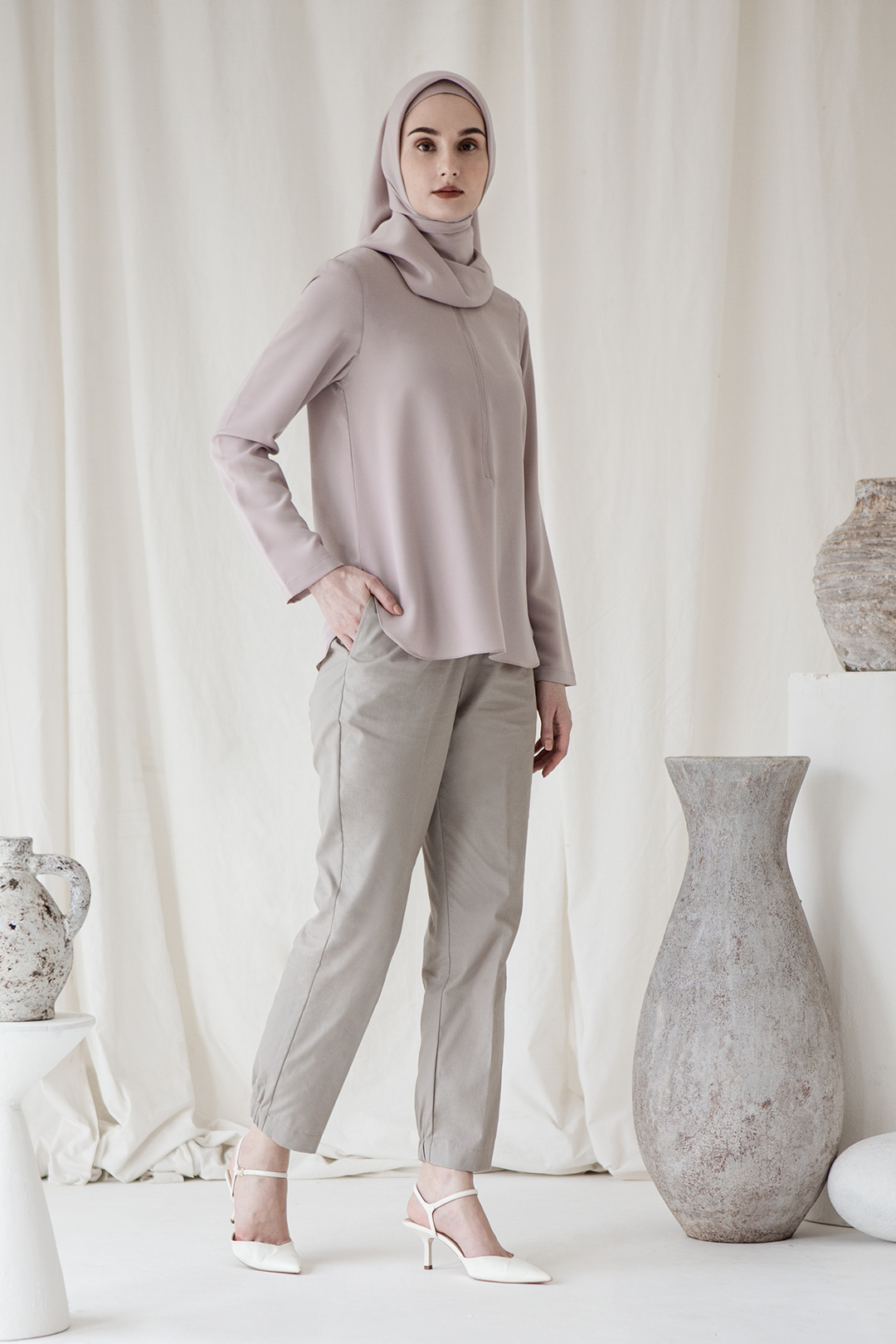 Chalk Grey Abimana