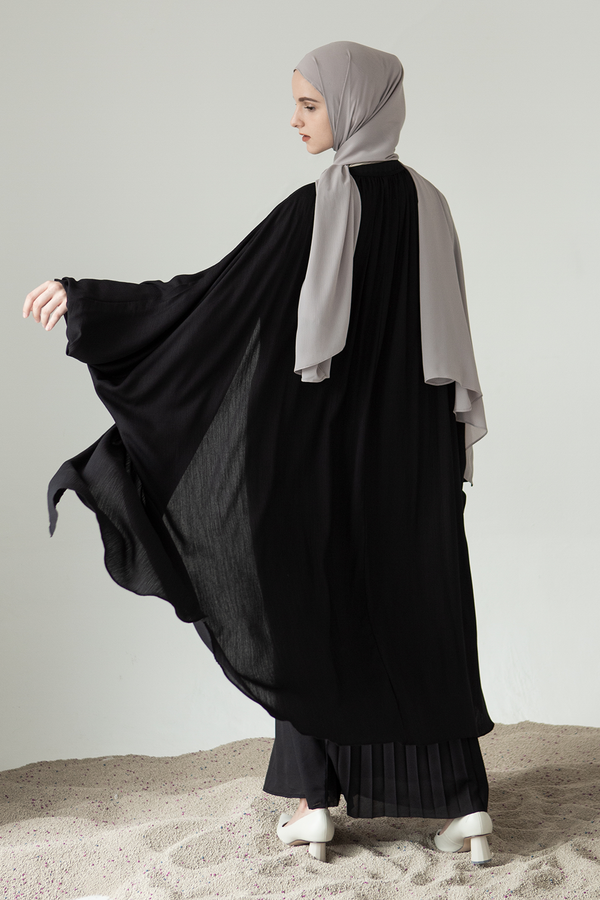 Black Alya Outer