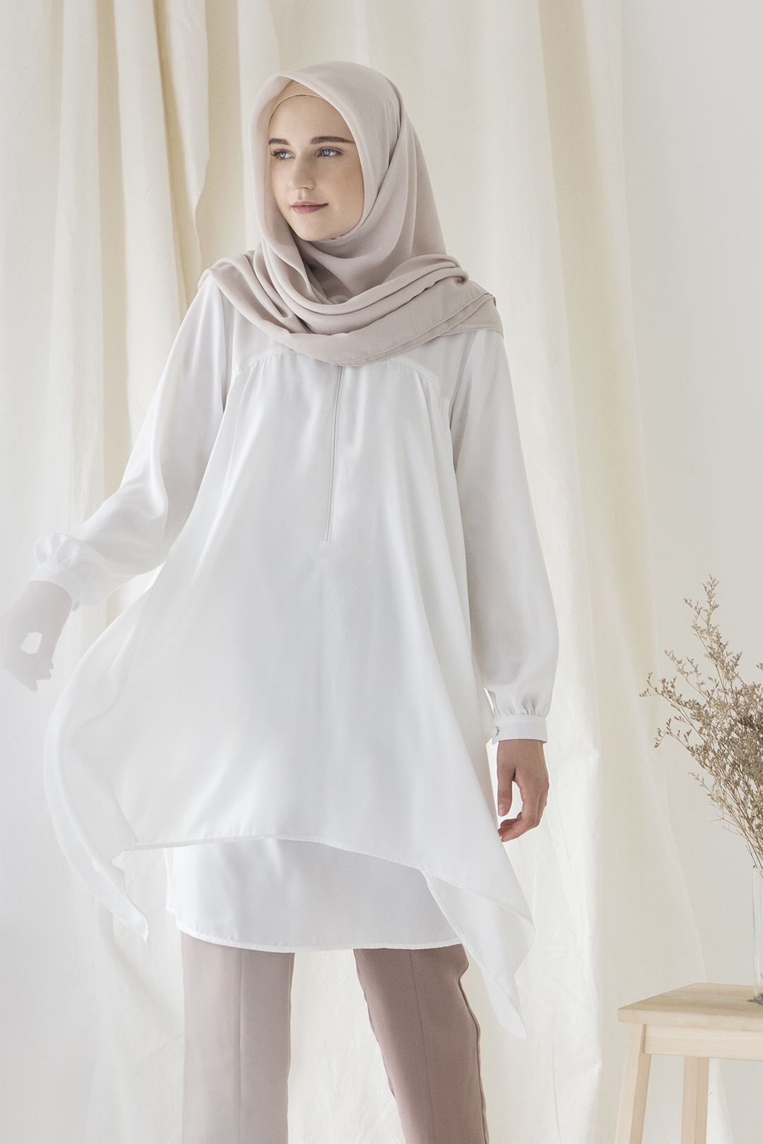 [DEFECT] Offwhite Nayaka XS