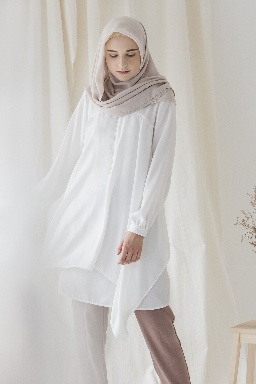 [DEFECT MINOR] Offwhite Nayaka