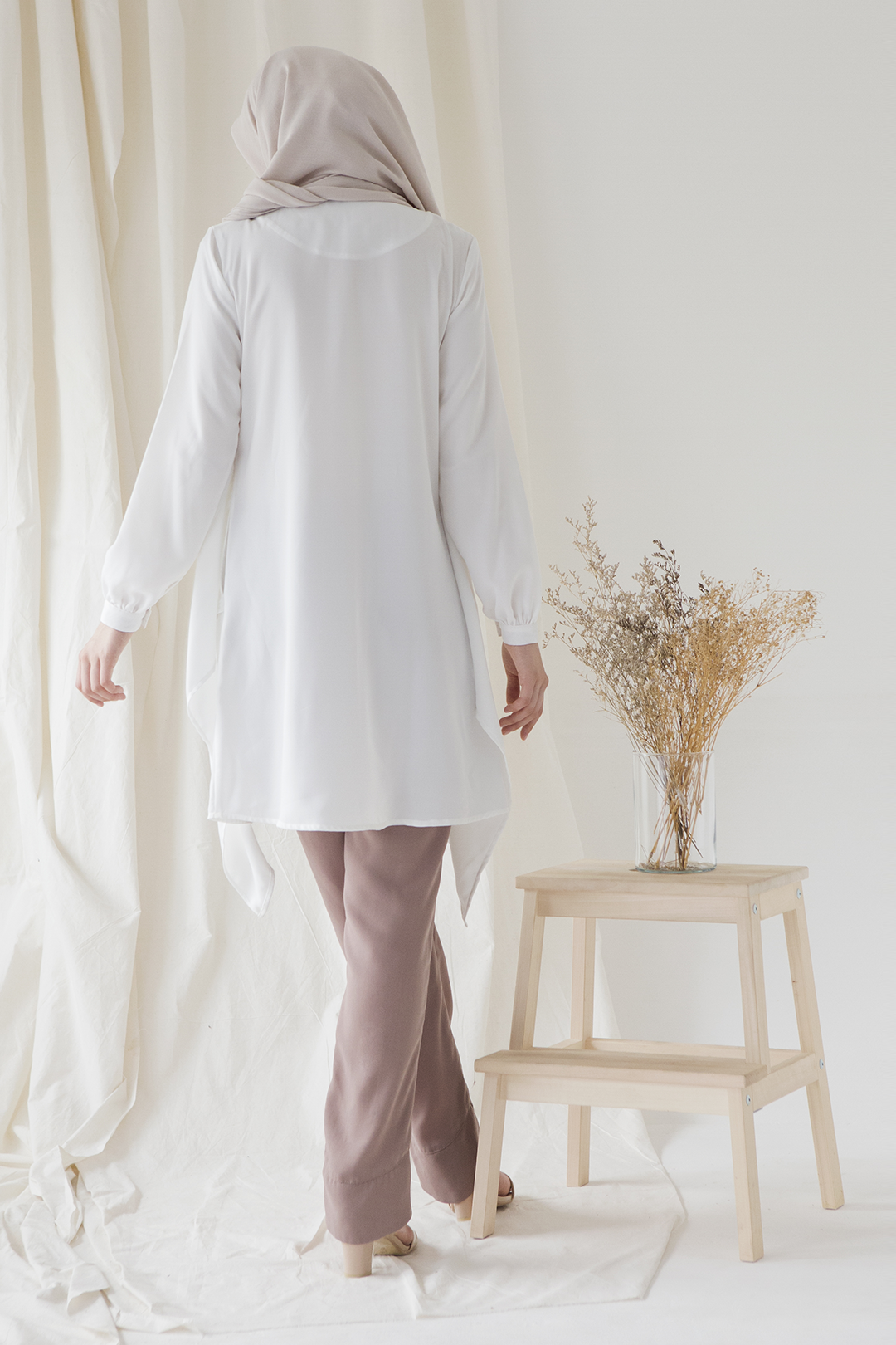 [DEFECT MINOR] Offwhite Nayaka